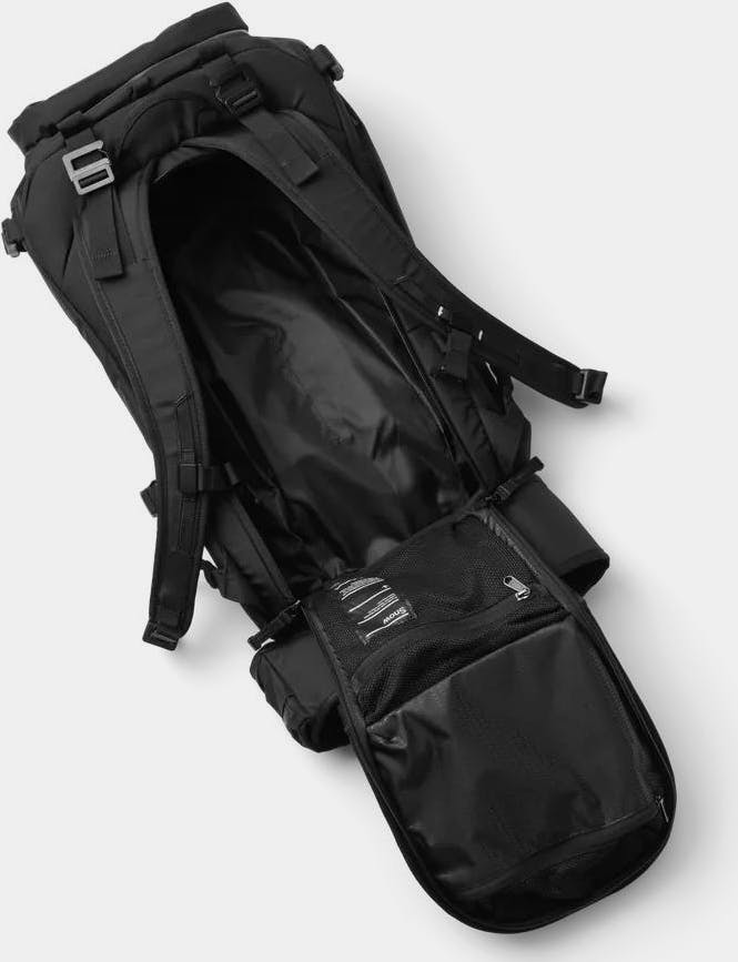 DB Snow Pro 25L Backpack Black 06