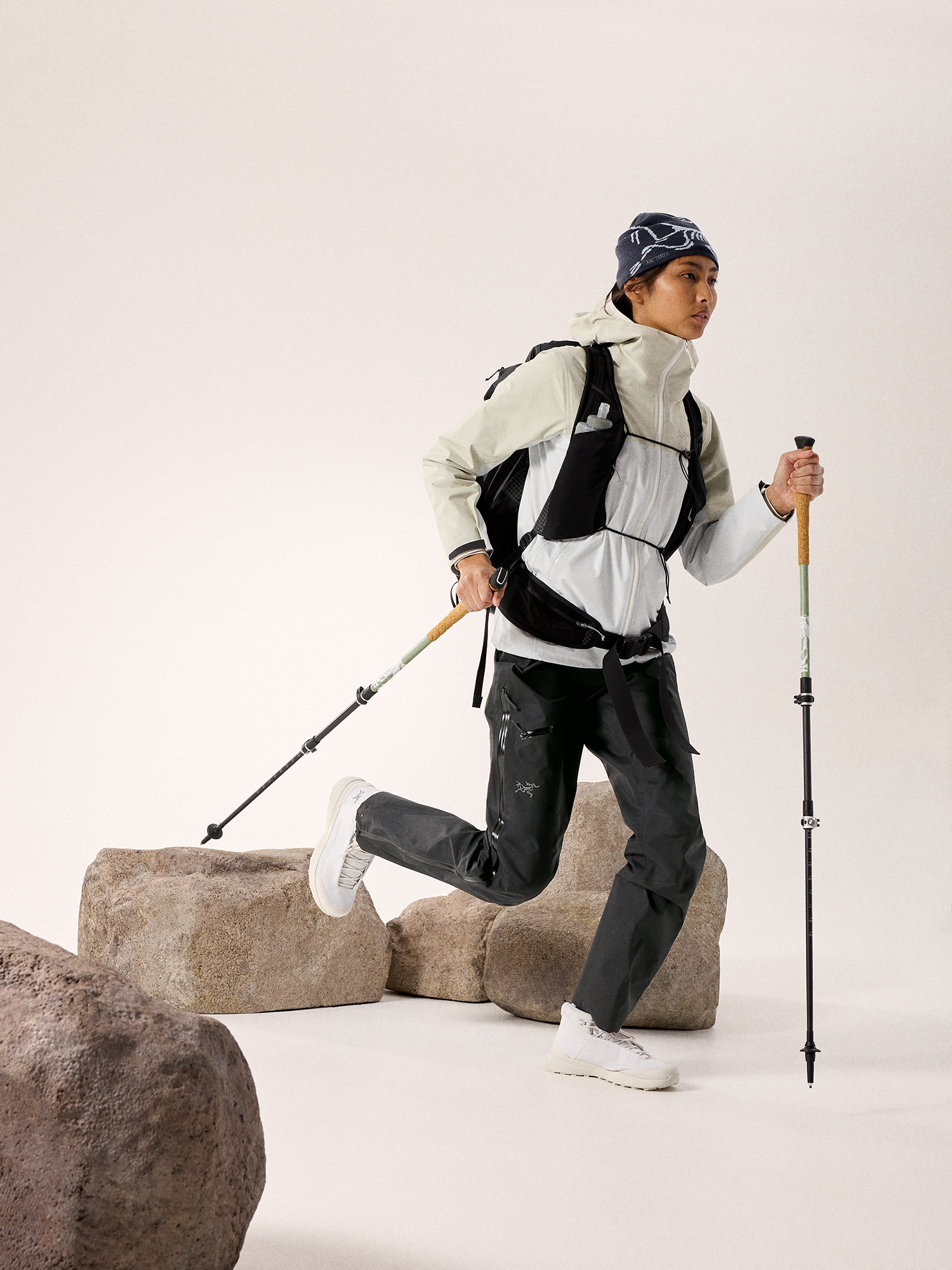 Arc'teryx Women's Beta Pant Musta 04