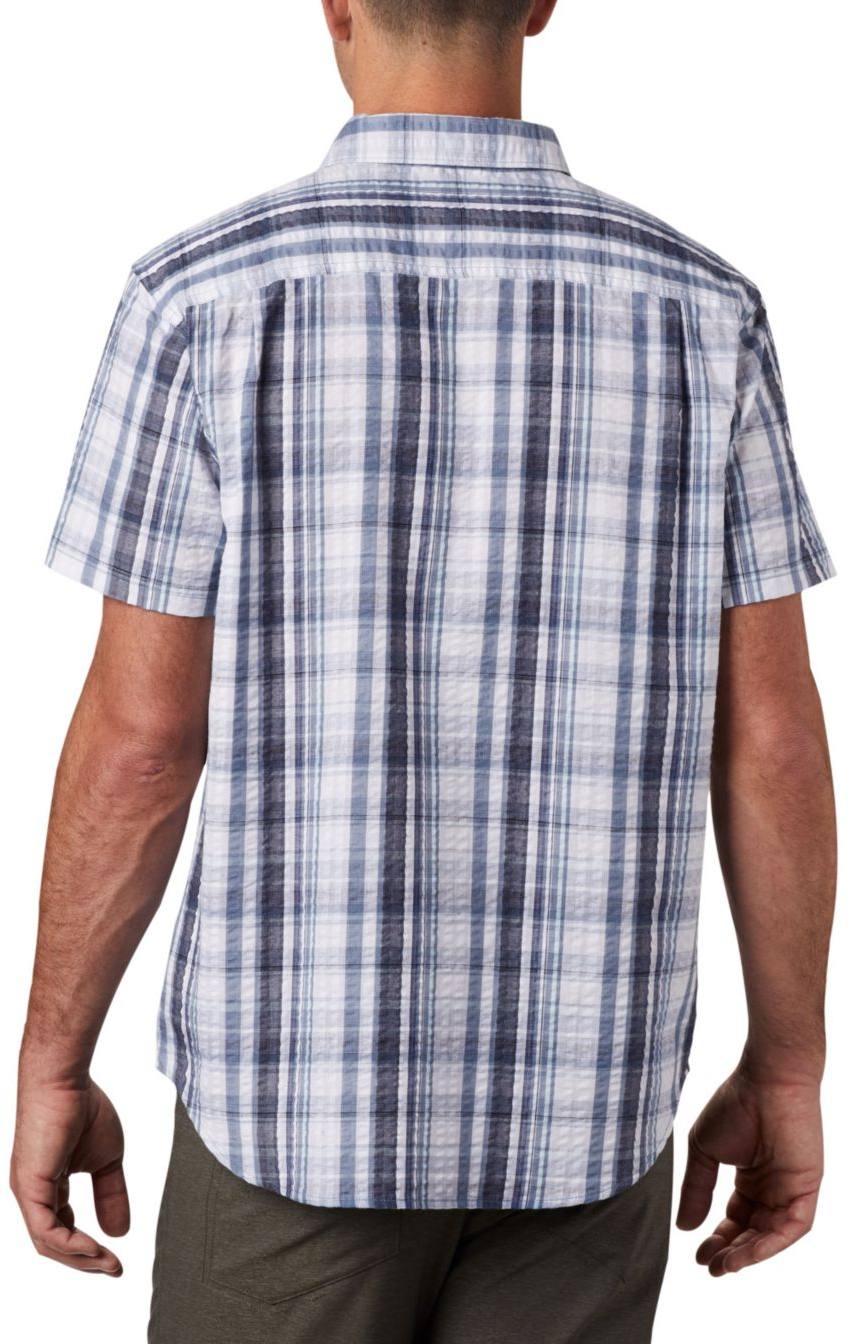 Columbia Men's Brentyn Trail Short Sleeve Seersucker Shirt Tummansininen 02