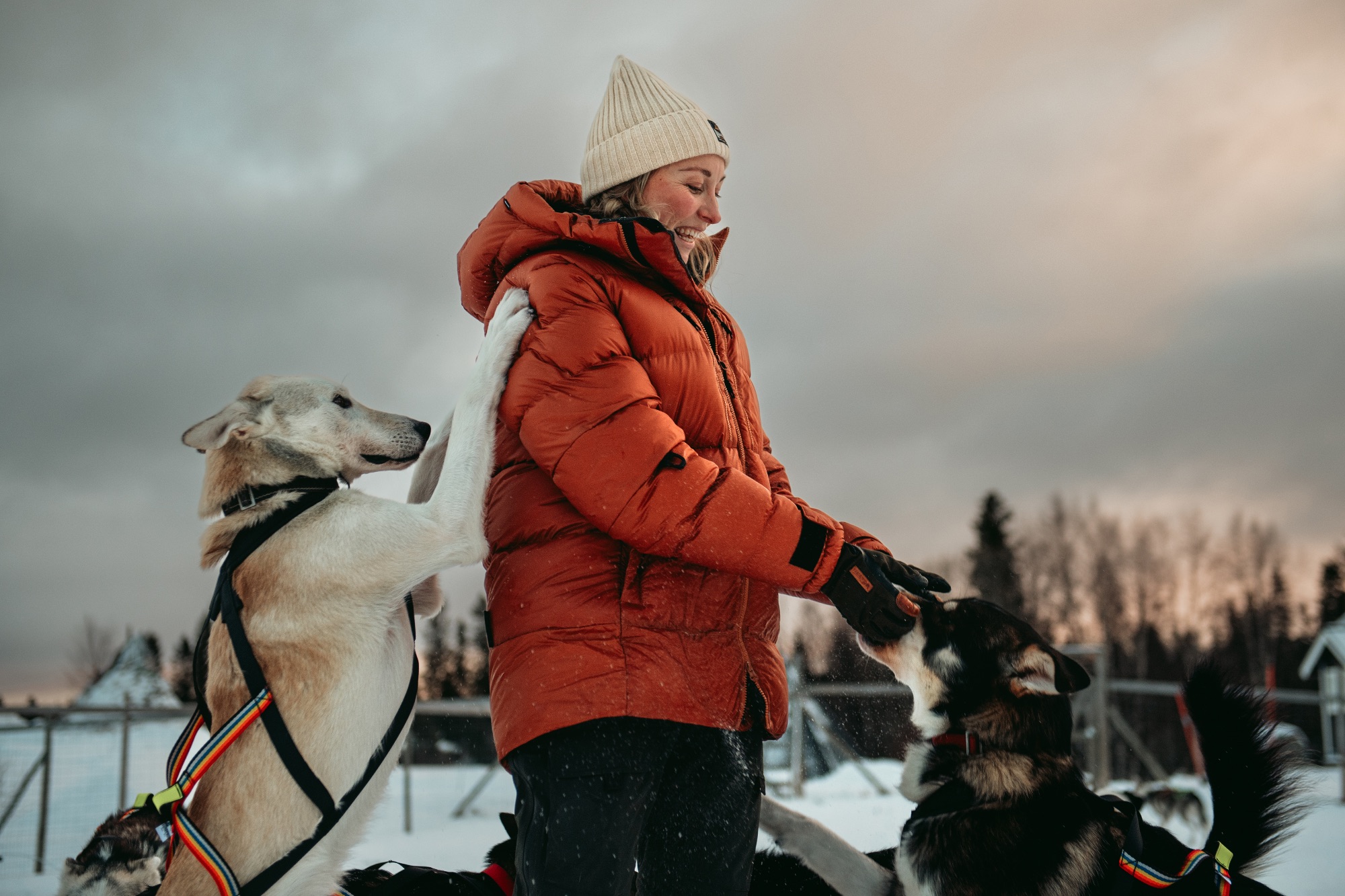 Lundhags Women's Abisku Adventure Down Parka Almond 02