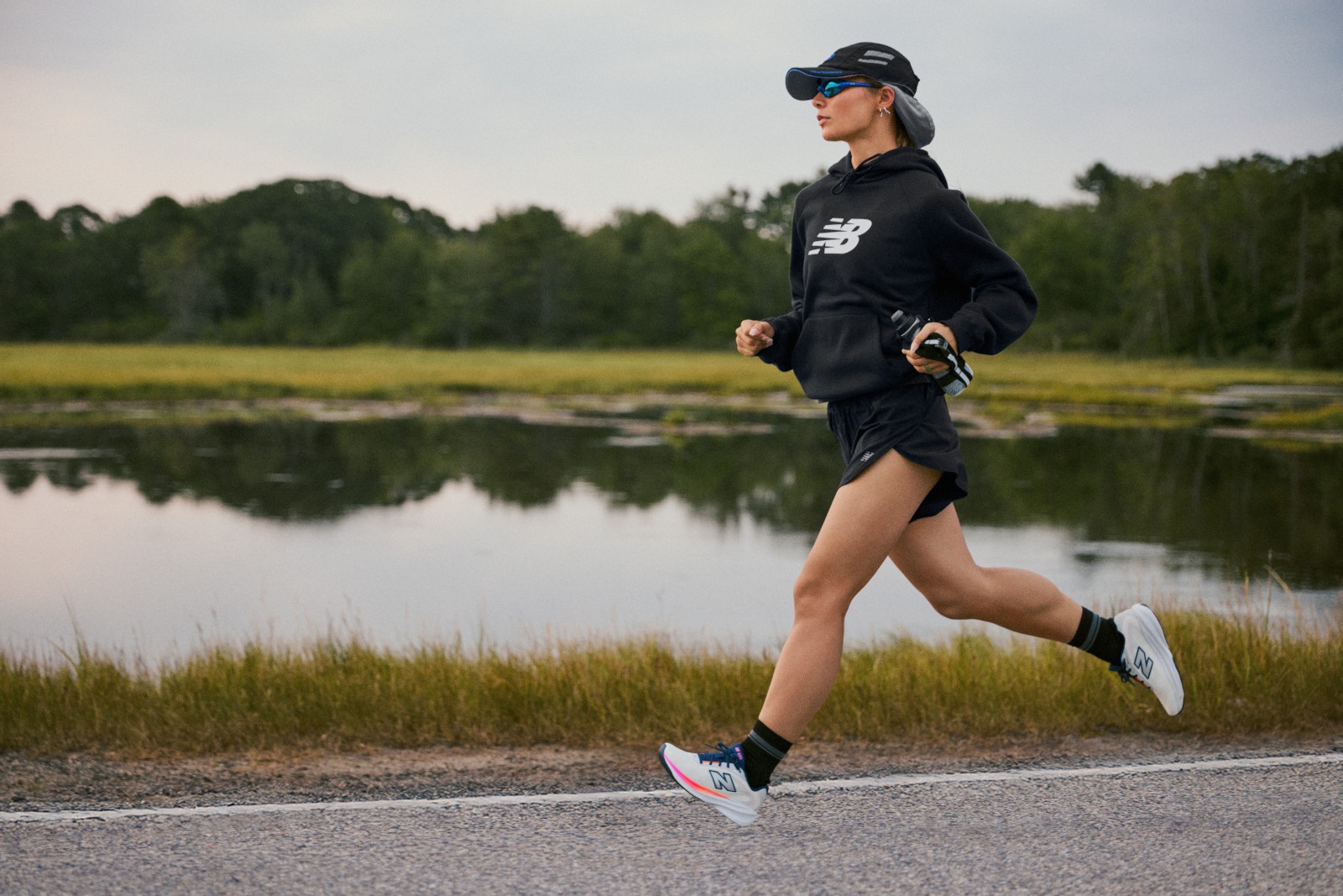 New Balance Women's Fresh Foam 680 V9 Black 08