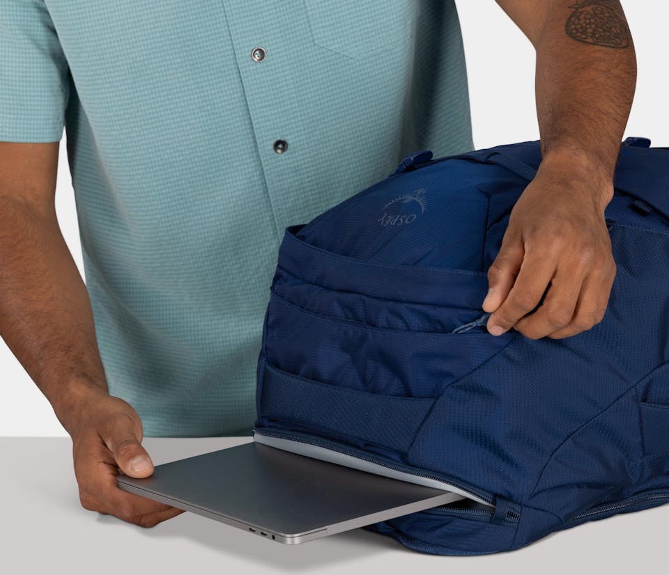 Osprey Farpoint 40 Black 11