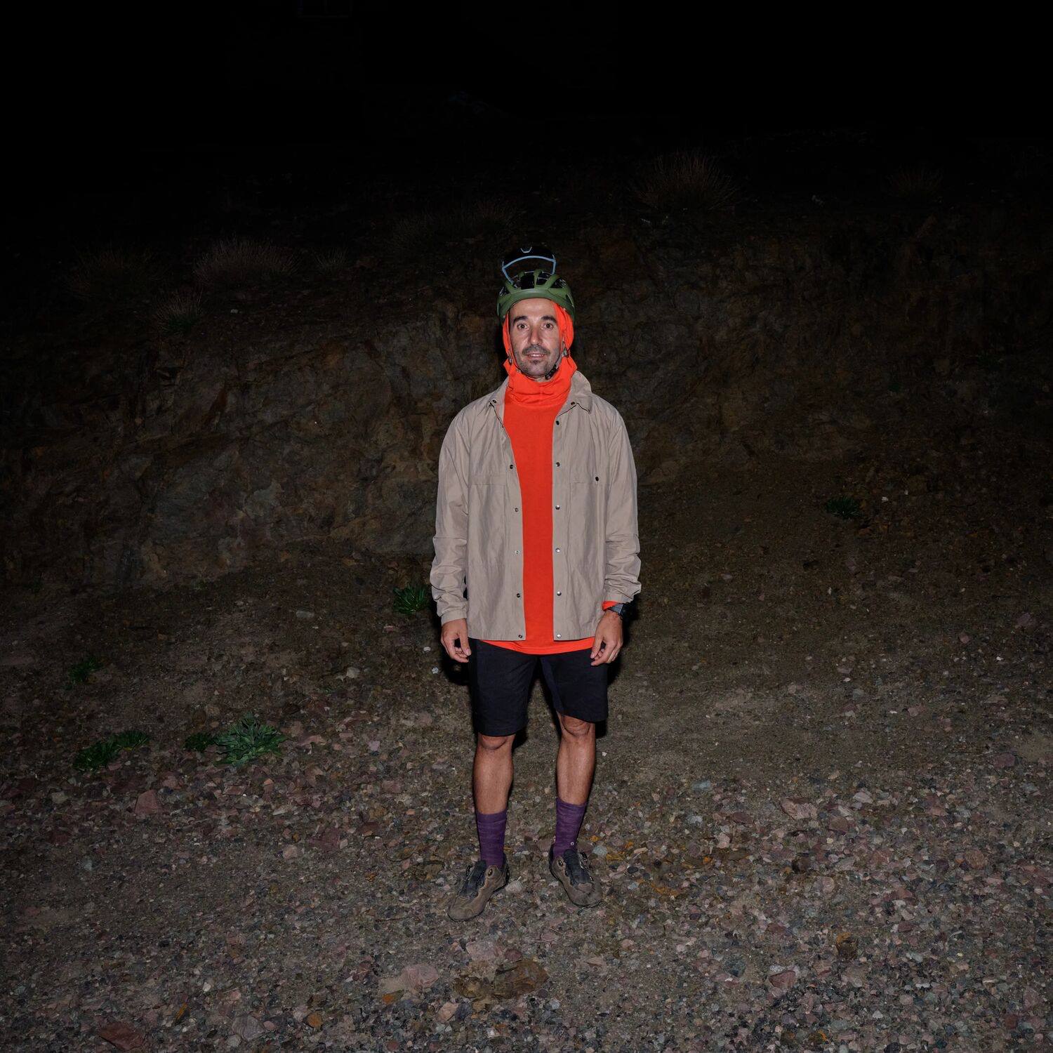 Fjällräven Men's Hoja Riders Wind Jacket Fossil 04