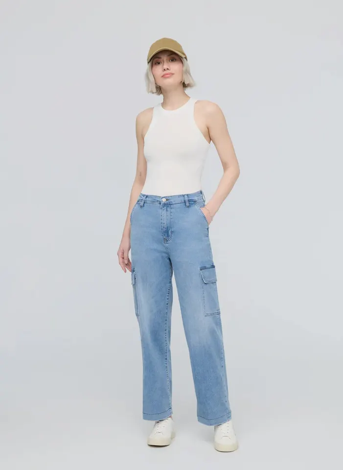 Duer Women's Performance Denim Lite Hi-rise Cargo Pacific 02