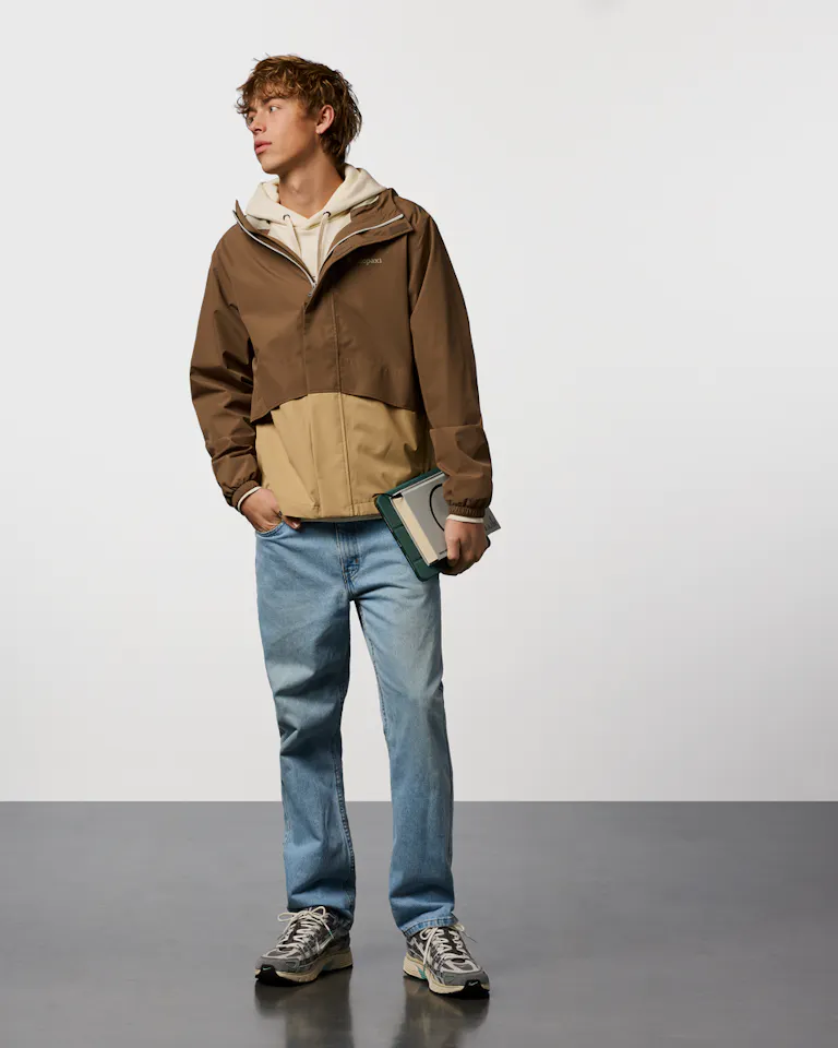 Cotopaxi Men's Rayu Rain Jacket Dune/Khaki 02