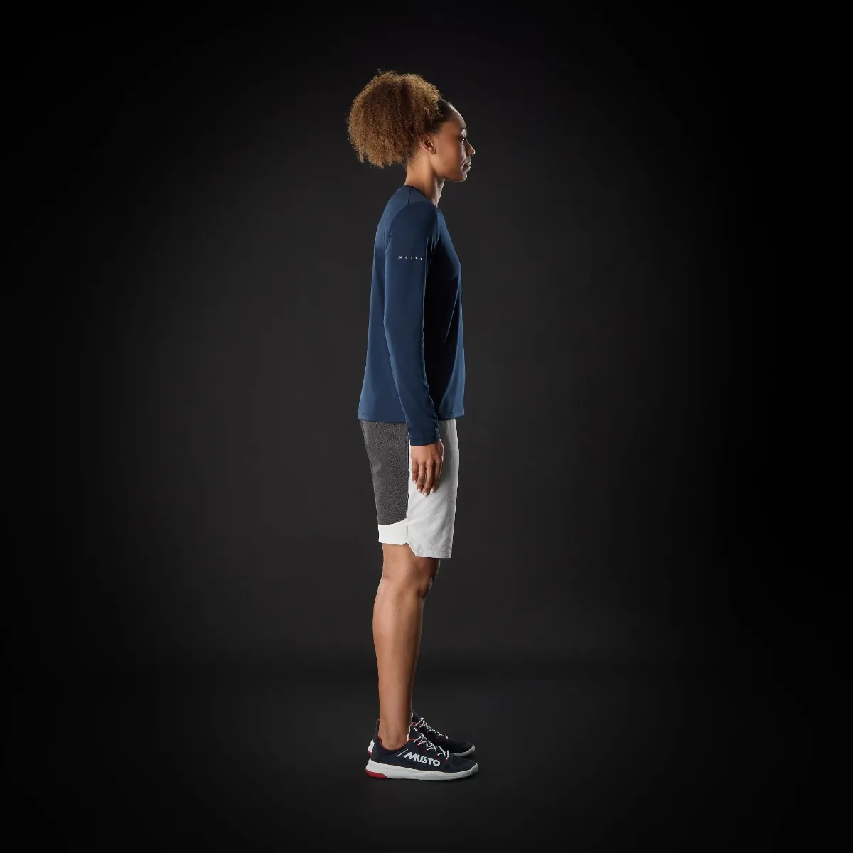 Musto Women's Evo Crew Sunblock Long Sleeve Navy 02