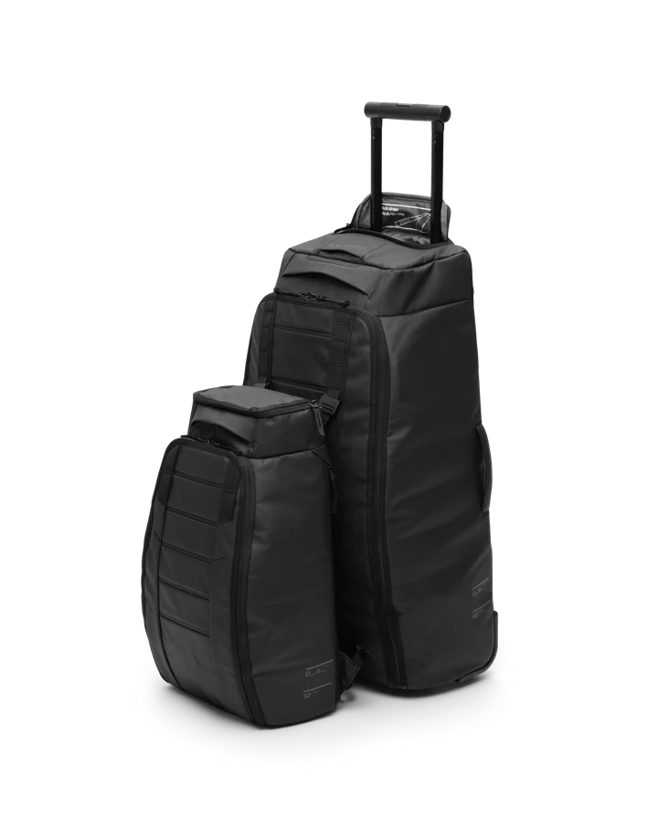 DB Hugger 30L Black 12