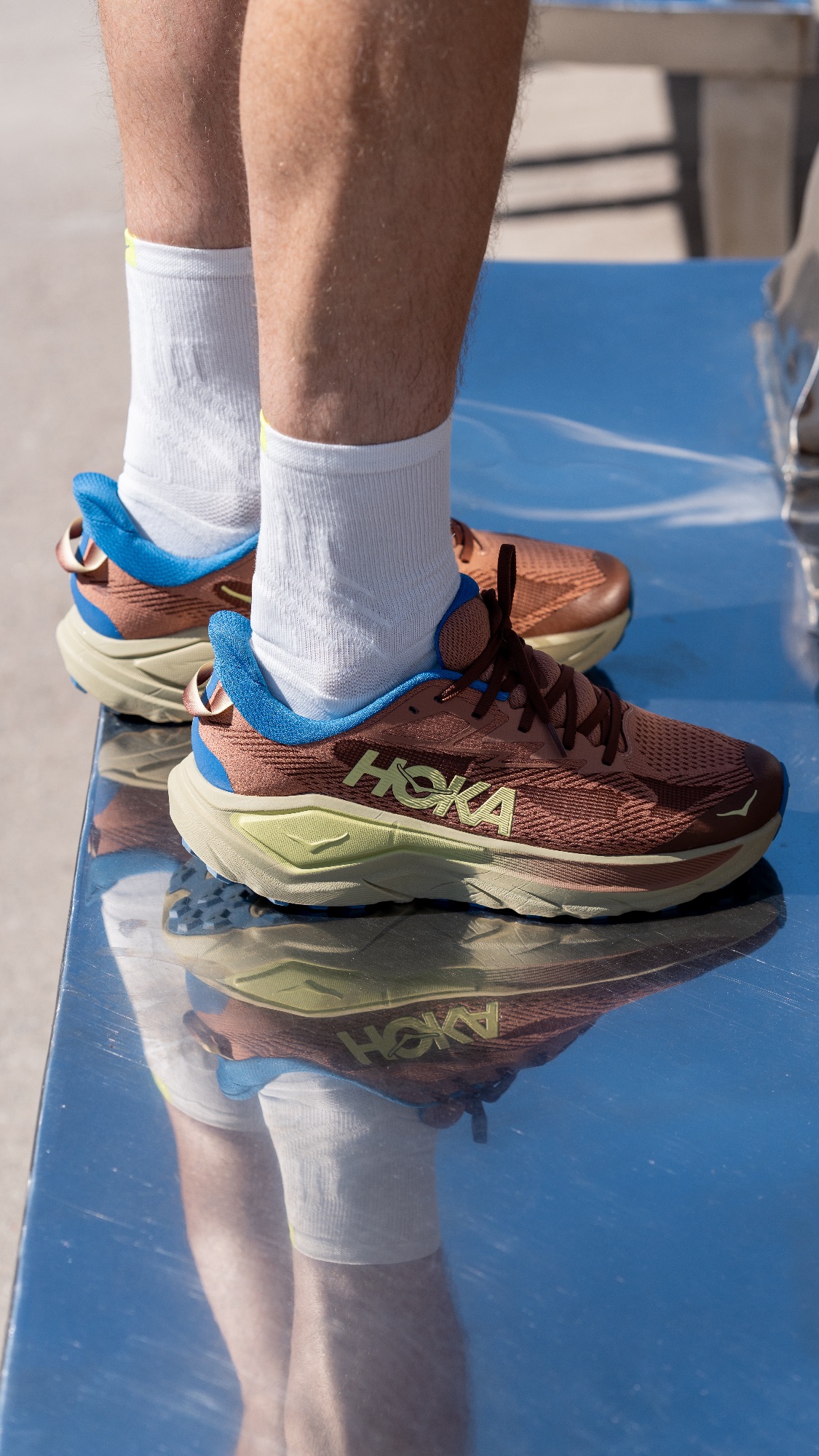 Hoka Men's Challenger 8 Jade / Truffle Salt 27