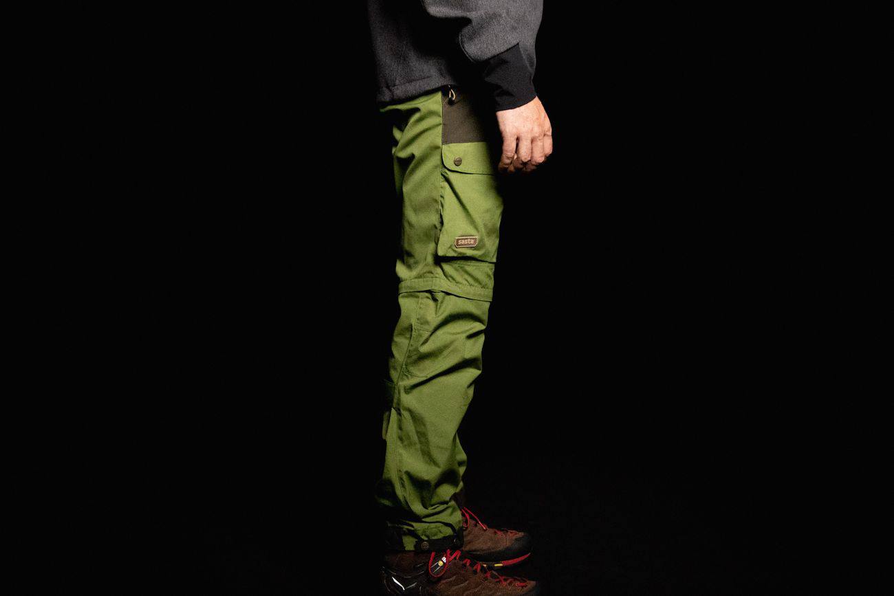 Sasta Vaski Zip Pants Musta 03