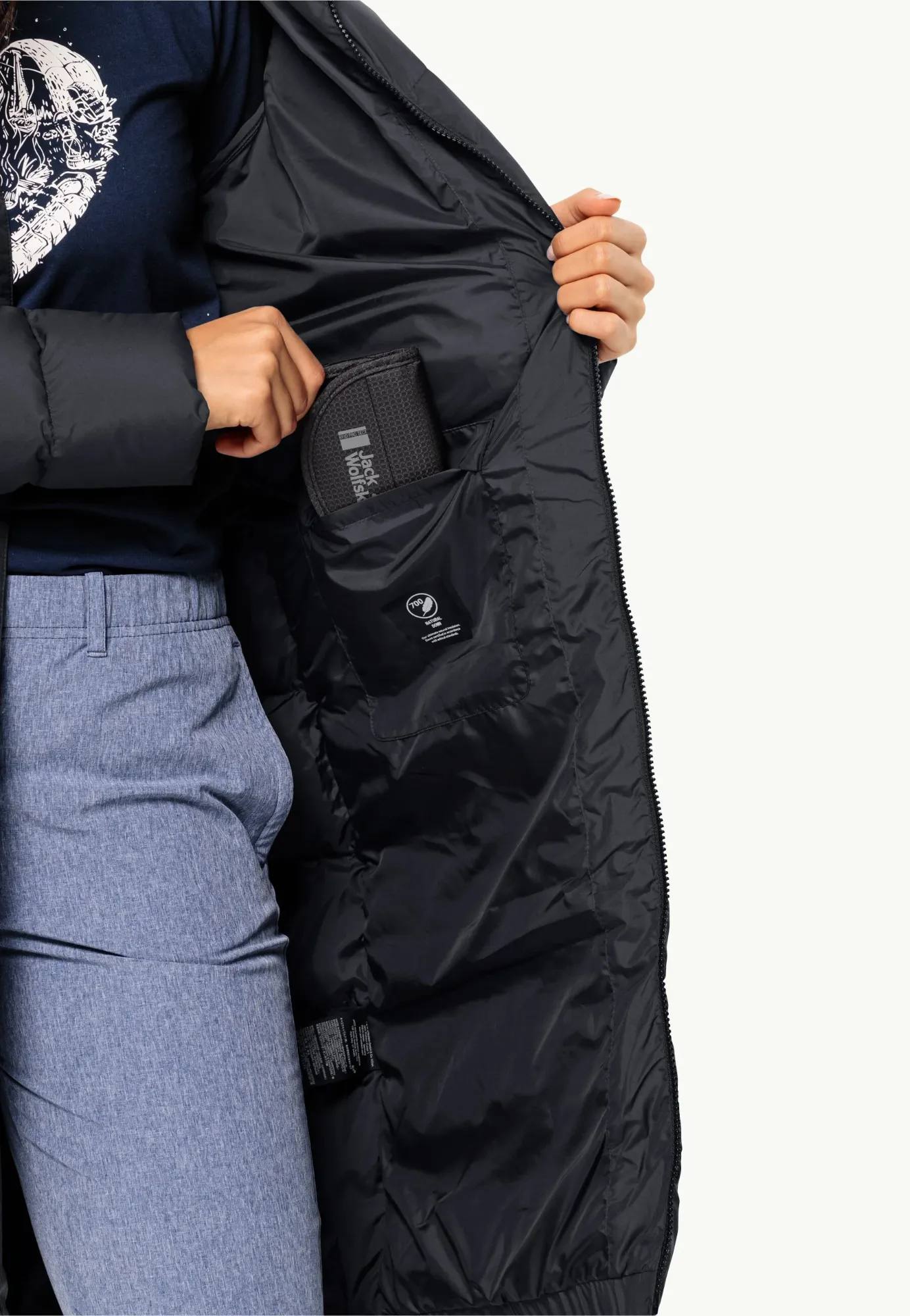 Jack Wolfskin Women's Frozen Palace Coat - Naisten untuvatakki Phantom 07