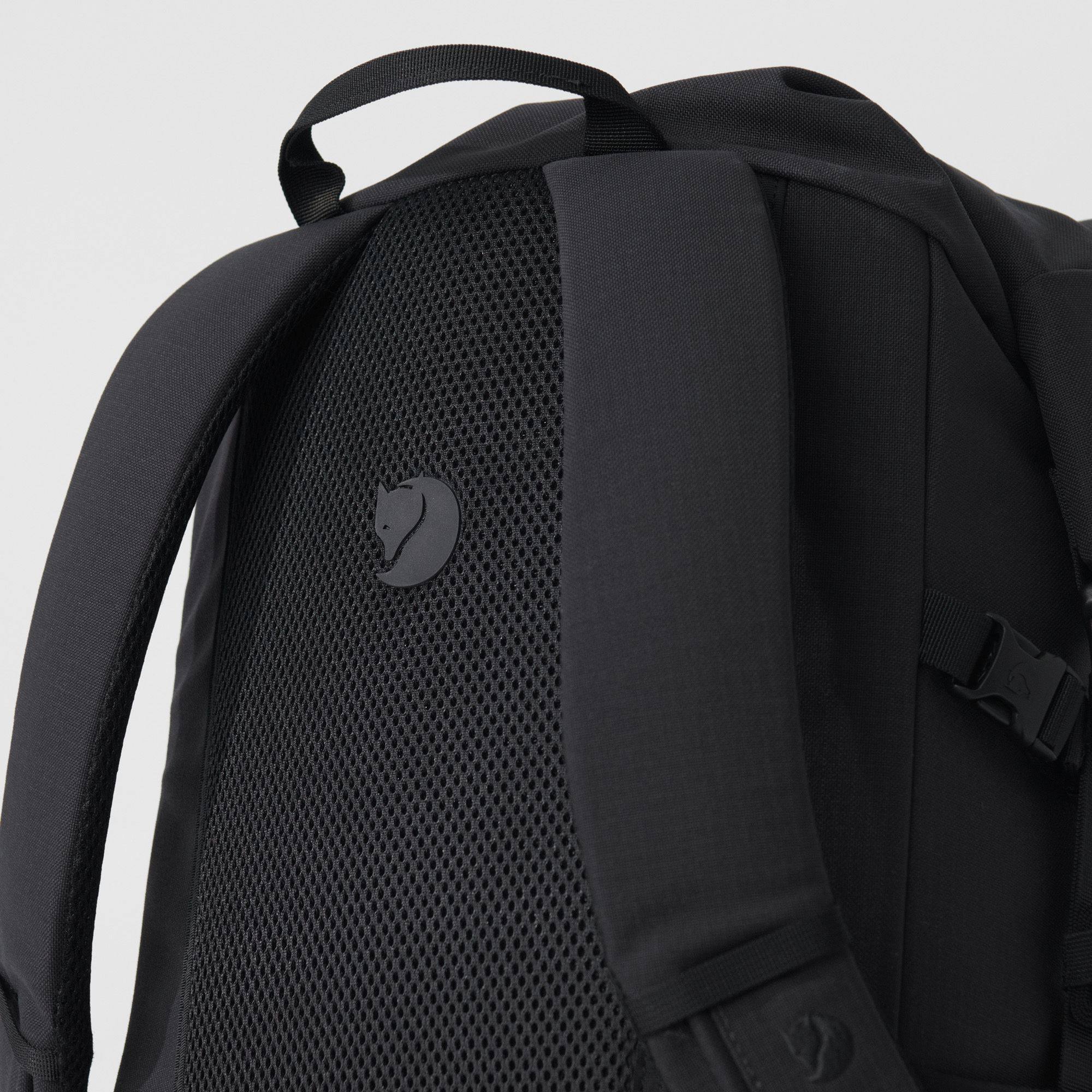 Fjällräven Ulvö Rolltop 30 Black 11