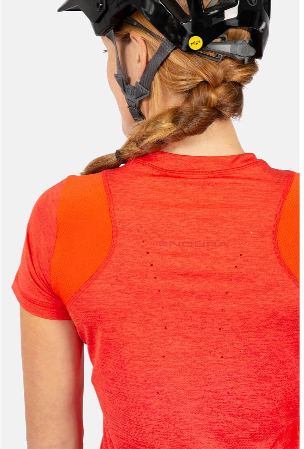 Endura Women's Singletrack S/S Jersey Pinkki 02