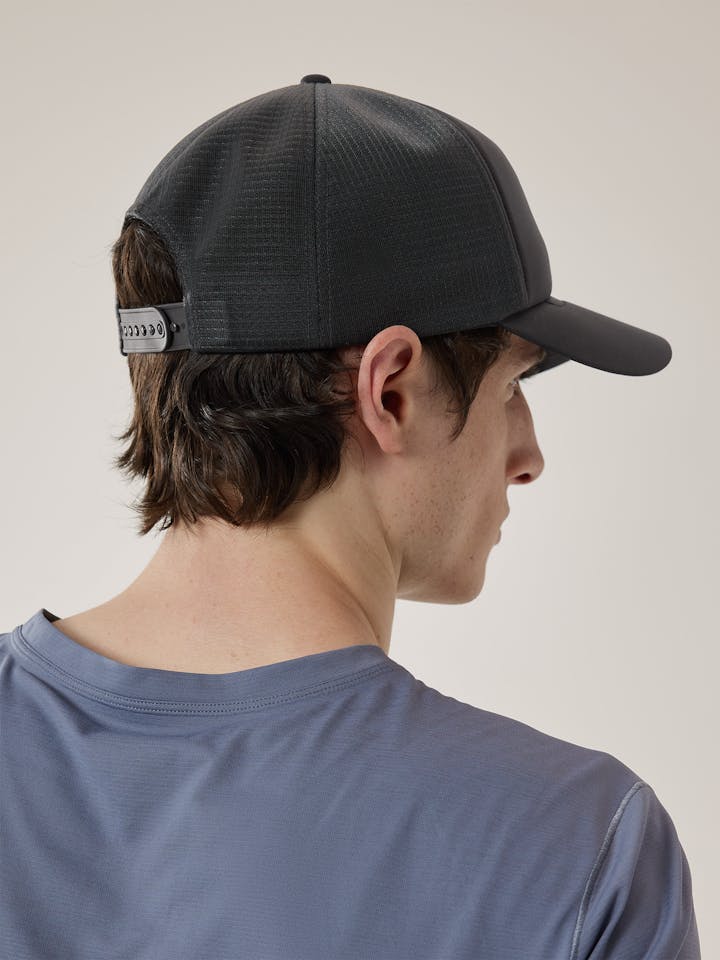 Arc'teryx Bird Word Trucker Musta 03