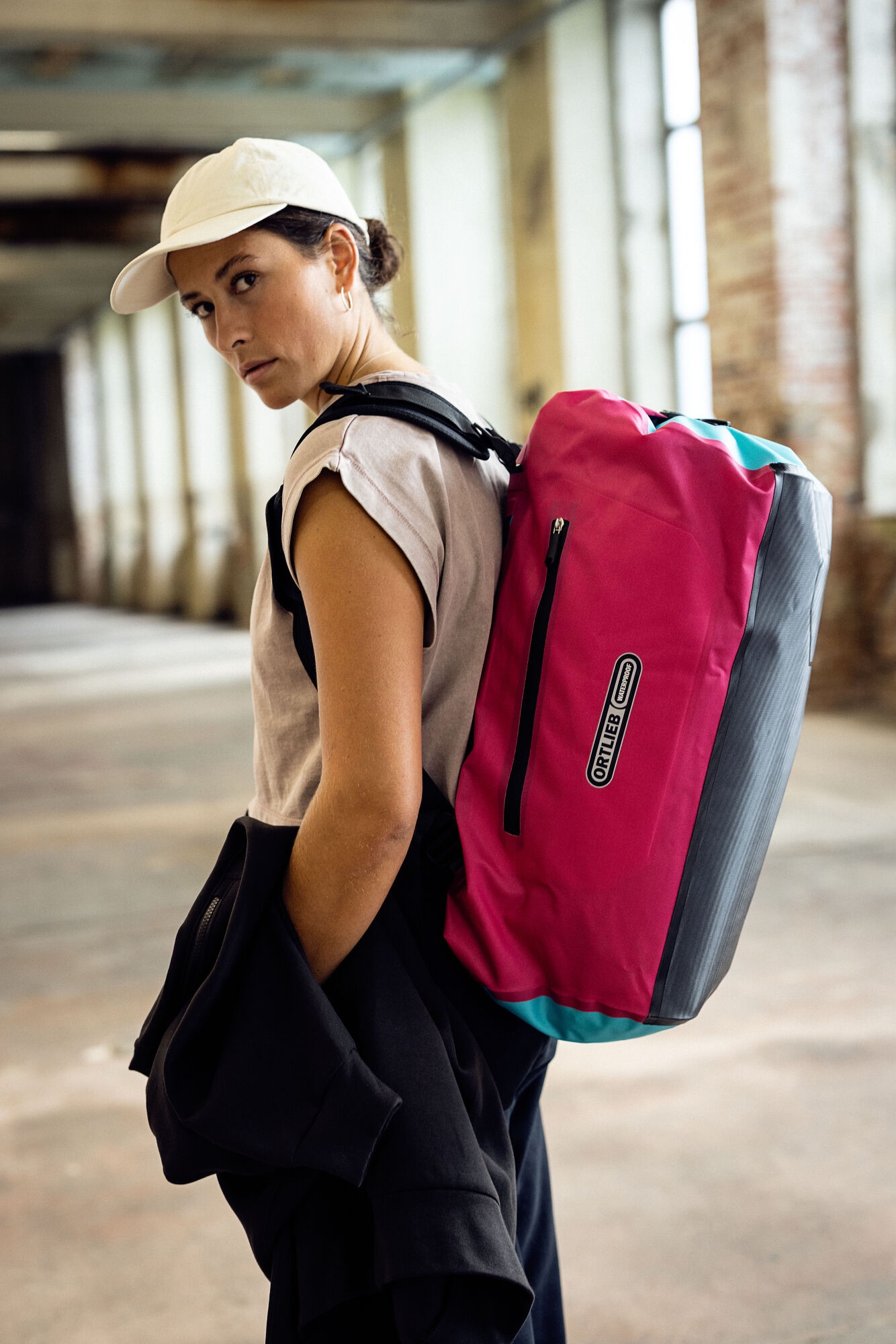 Ortlieb Duffle Lite Cyber 40L Pinkki / Sininen 05