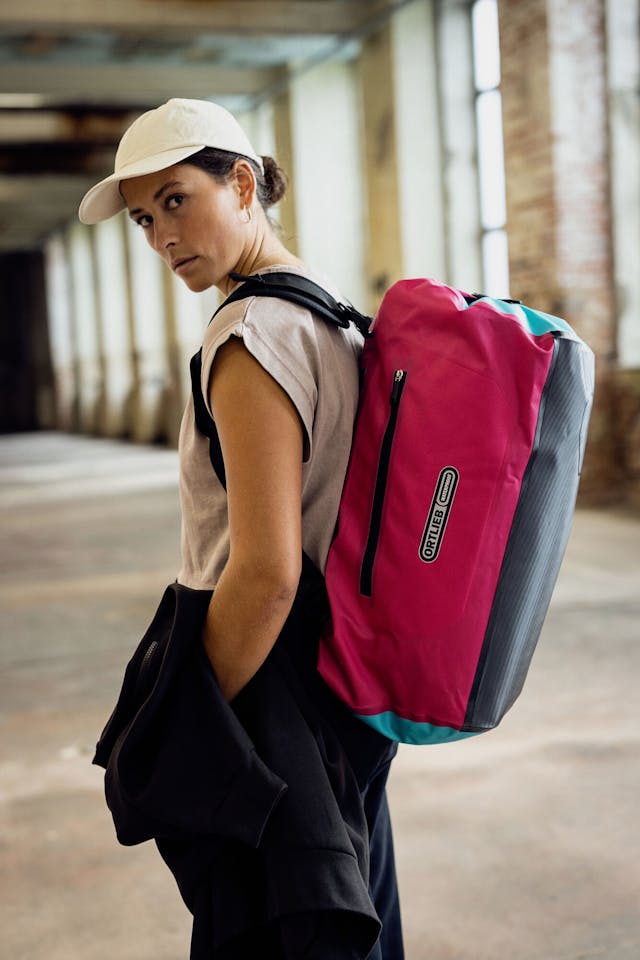 Ortlieb Duffle Lite Cyber 40L Pinkki / Sininen 05