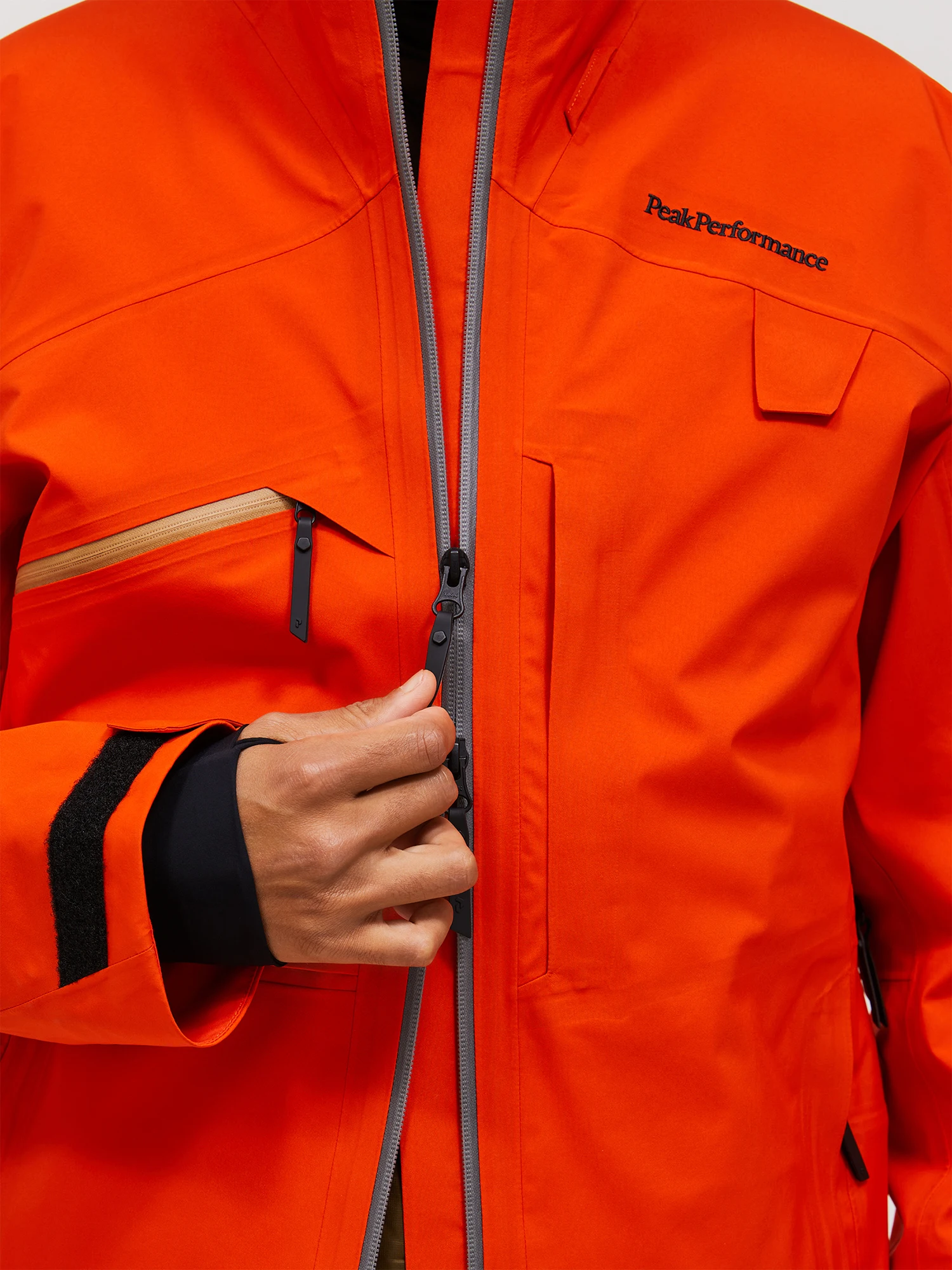 Peak Performance Men's Alpine GTX C-Knit 3L Shell Jacket Solar Burst 07