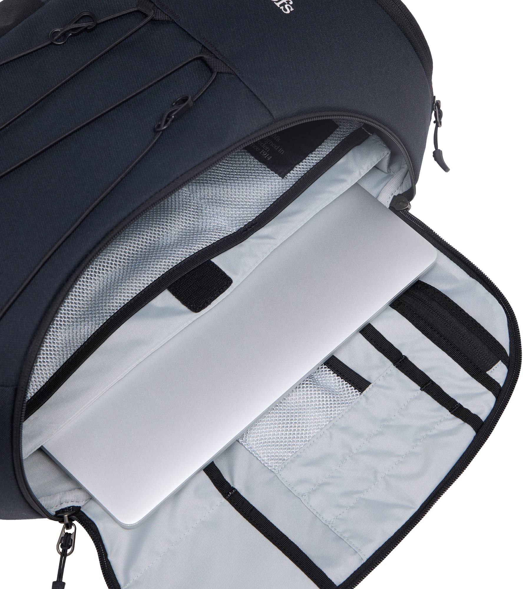 Haglöfs Corker Medium Black 04