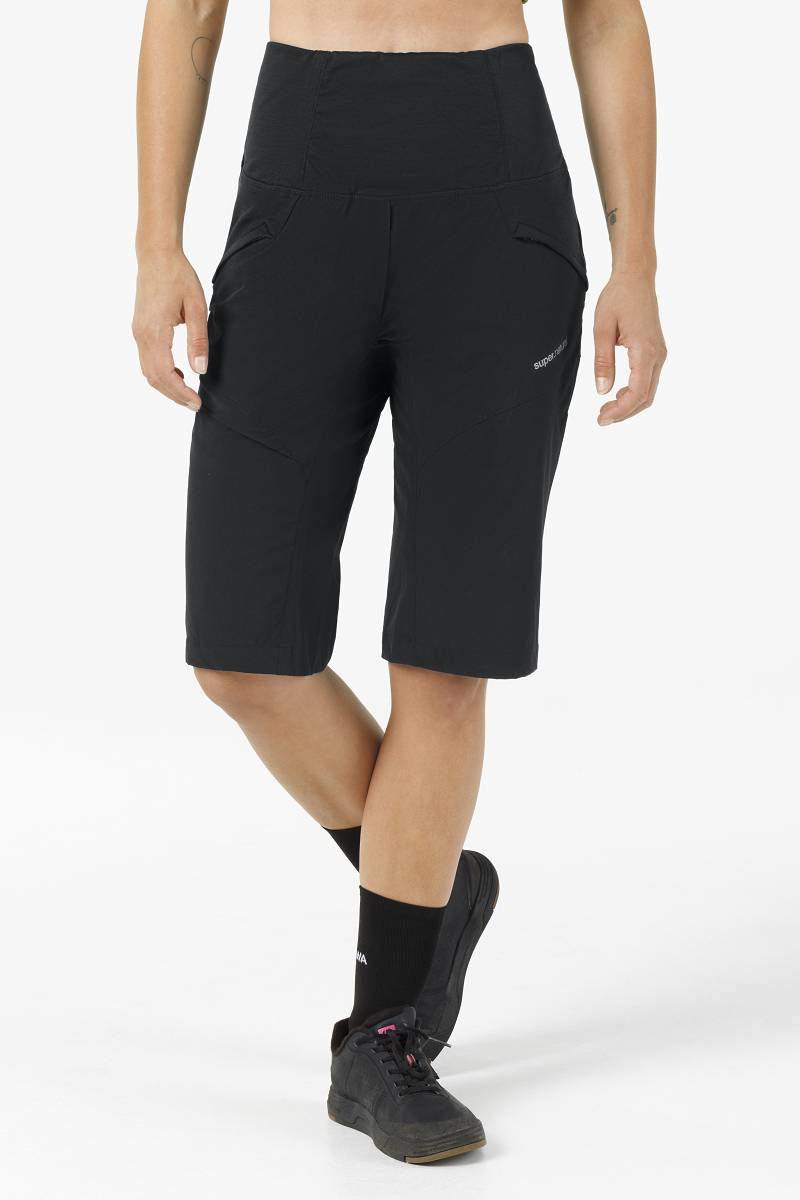 Supernatural W Unstoppable Shorts Black 02