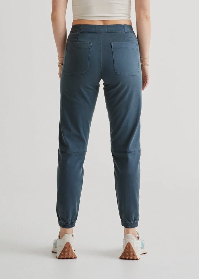 Duer Women's Live Free High Rise Jogger Sail 03