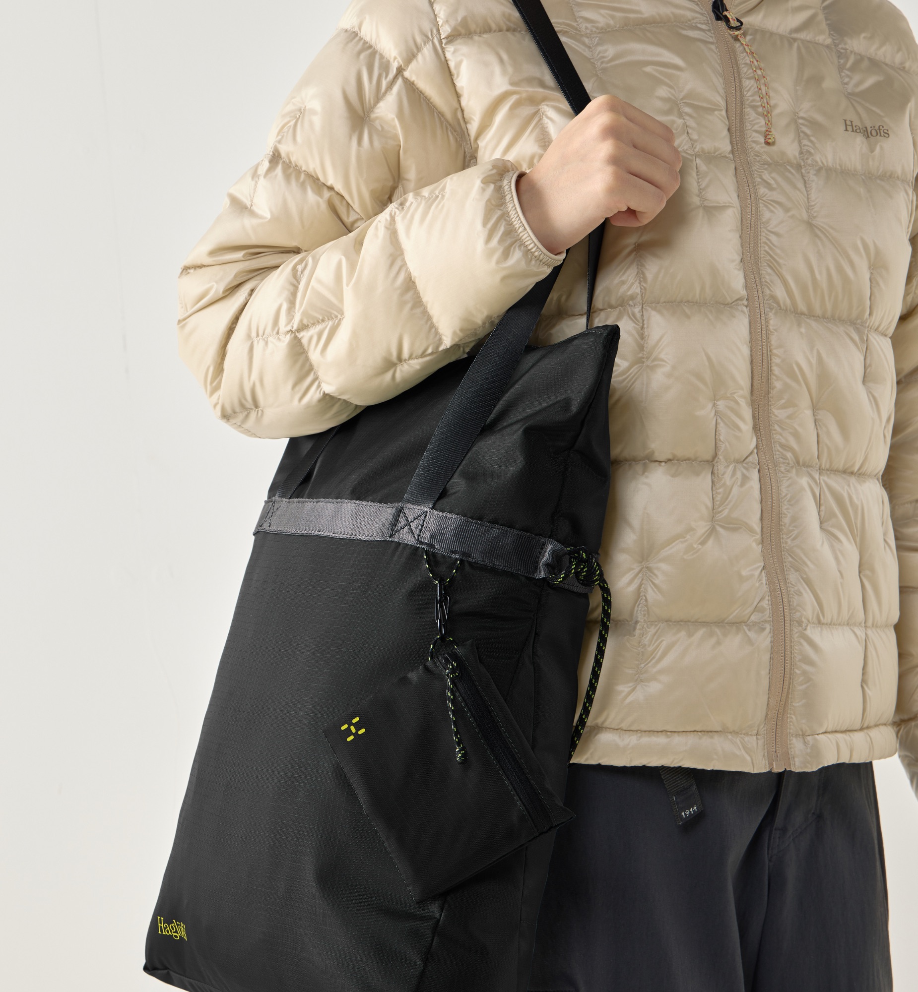 Haglöfs Brand Tote Musta 07