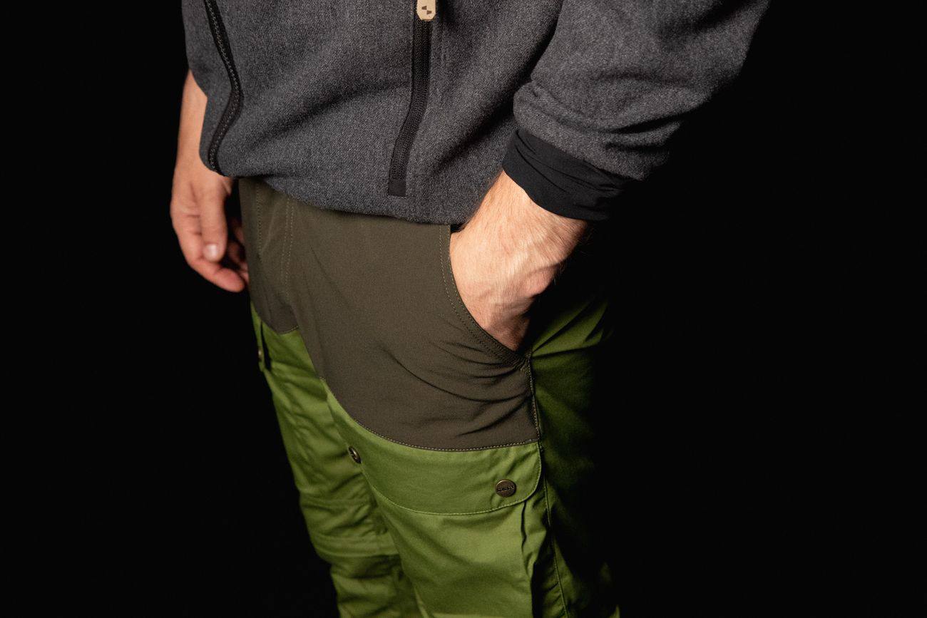 Sasta Vaski Zip Pants Musta 11