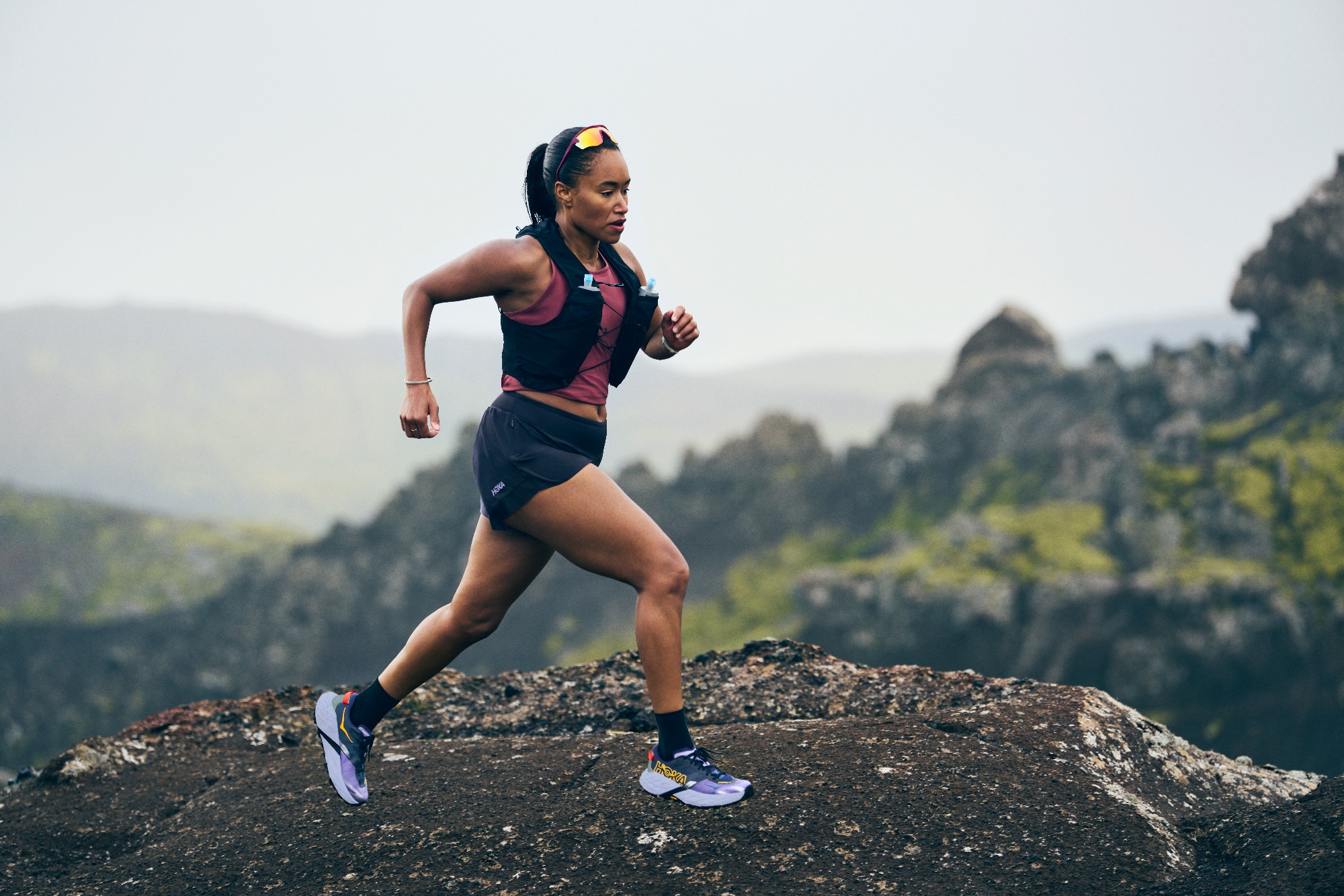 Hoka Women's Speedgoat 7 Berry Jam / Starlight Glow 09