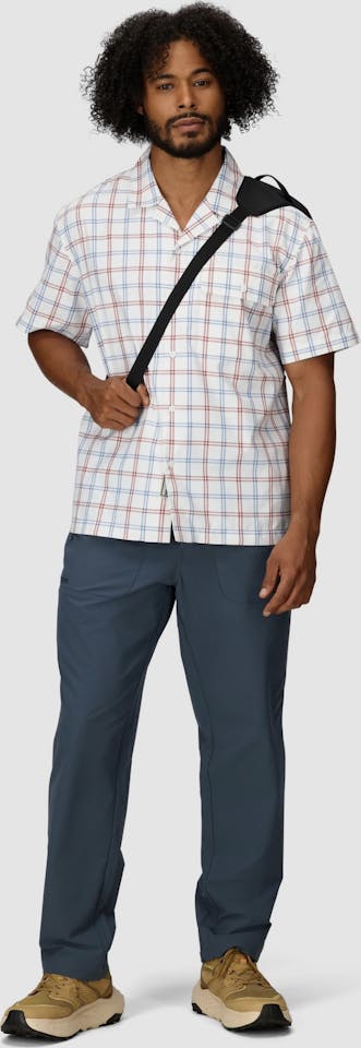 Marmot Men's AirExchange UPF 40 Camp Novelty Short-Sleeve Shirt Pearl Windowpane 04