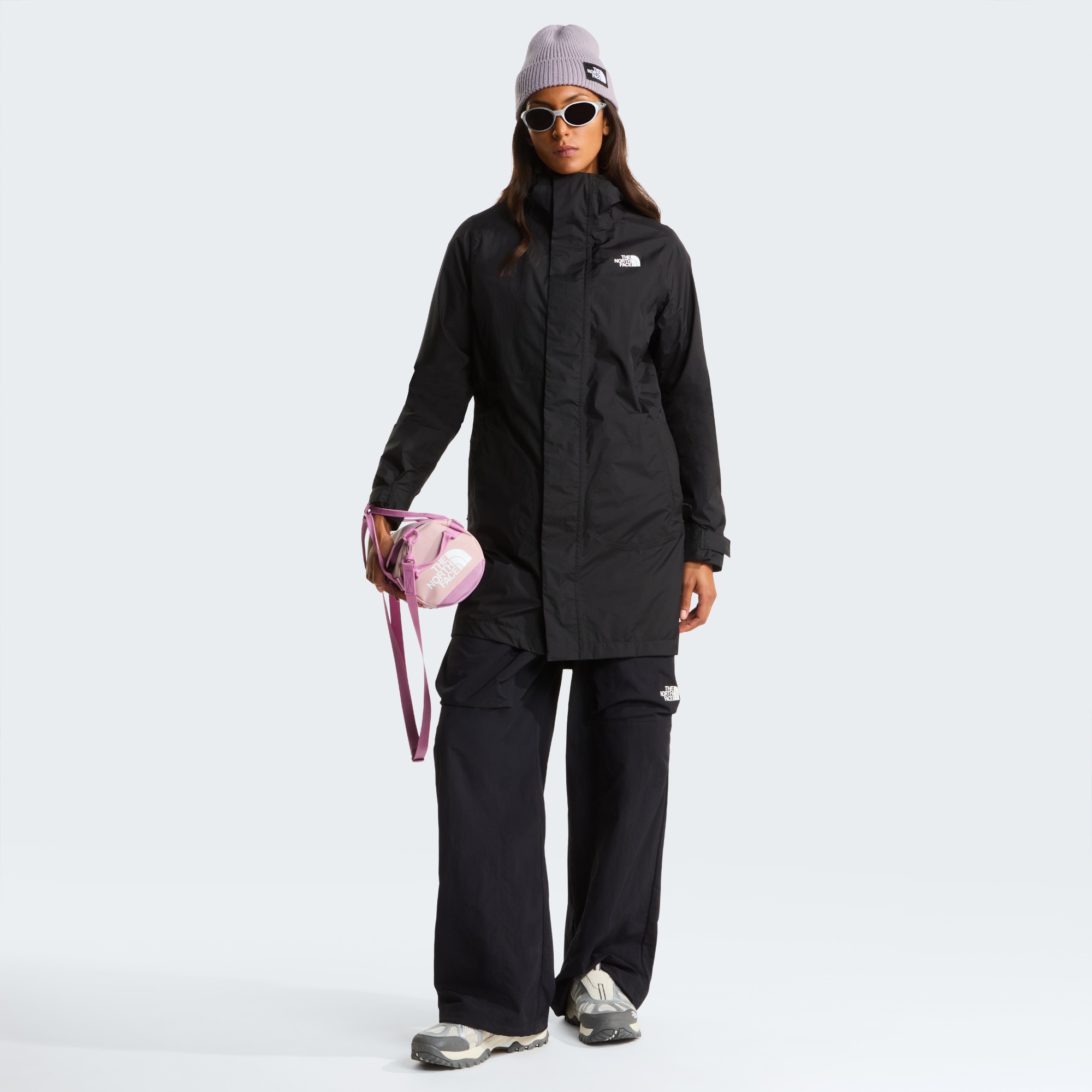 The North Face Women's Packable Shell Parka Musta 02