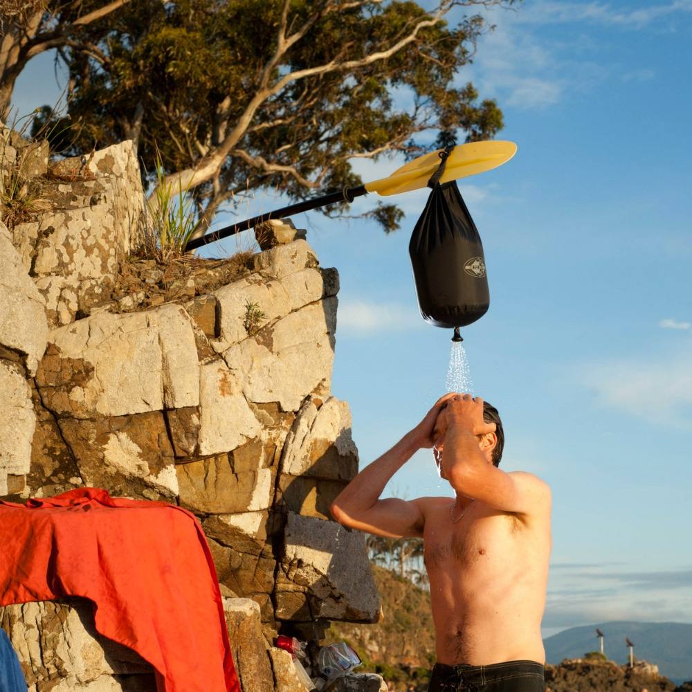 Sea To Summit Pocket Shower  02