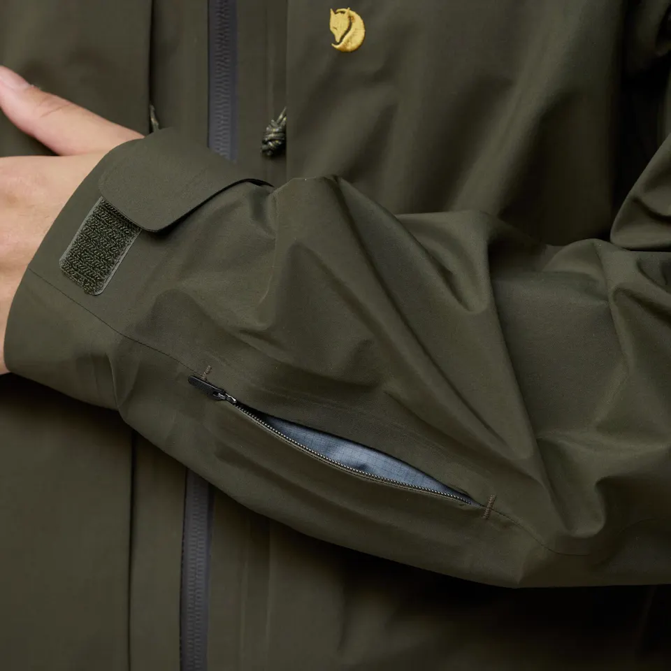 Fjällräven Men's Bergtagen GTX Tour Jacket Black 14