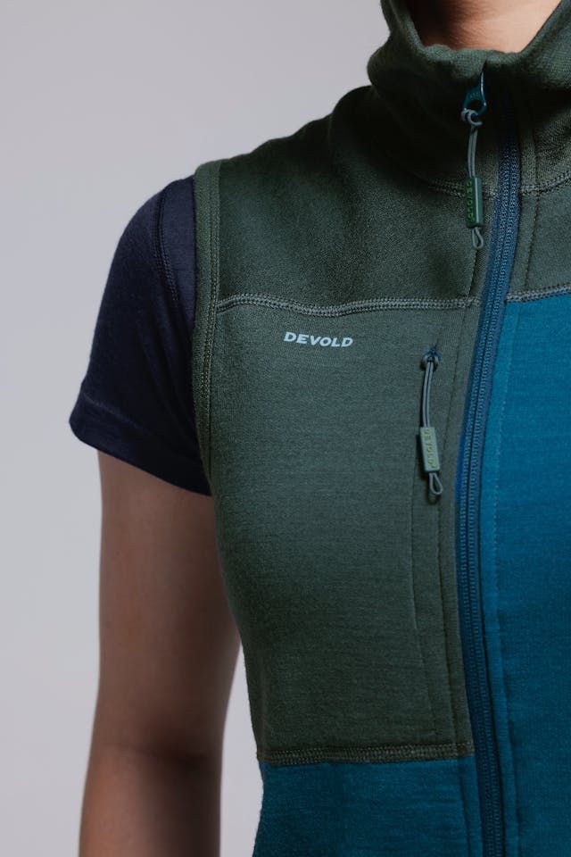 Devold Nibba Hiking Vest Women Green / Blue 06