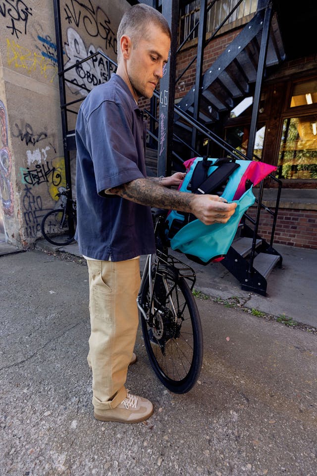 Ortlieb Vario Cyber 26L Sininen / Pinkki 05