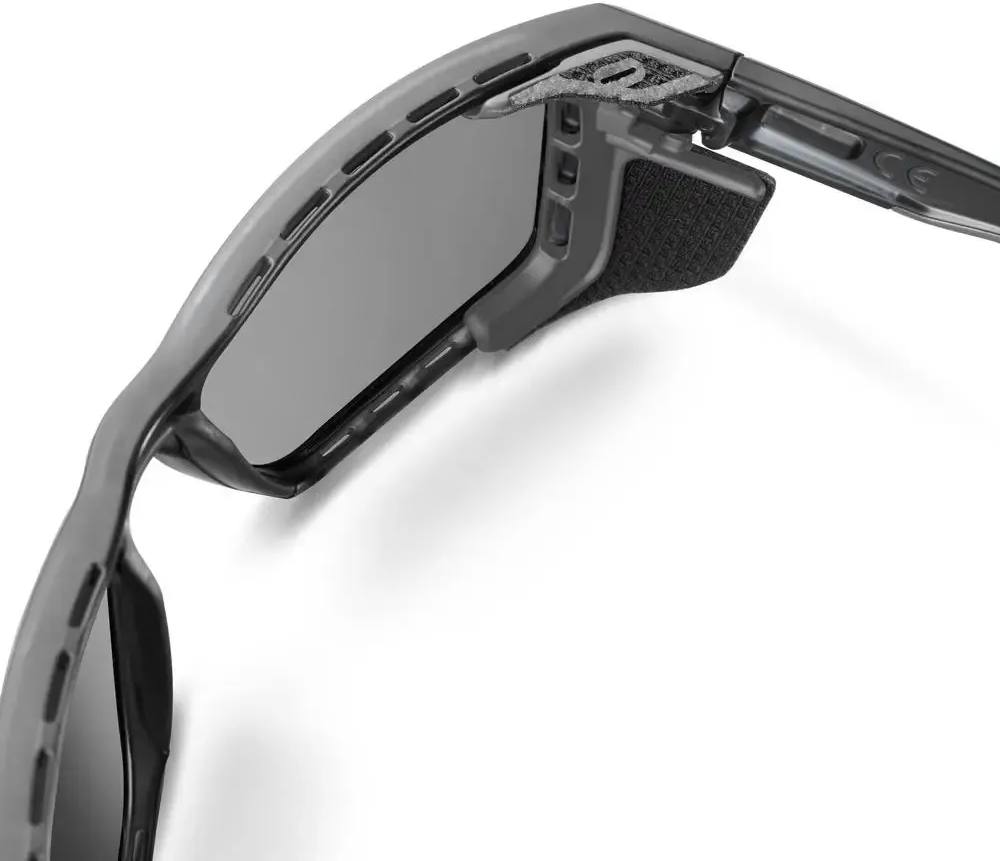 Julbo Shield Spec 3 Polarized Black 02