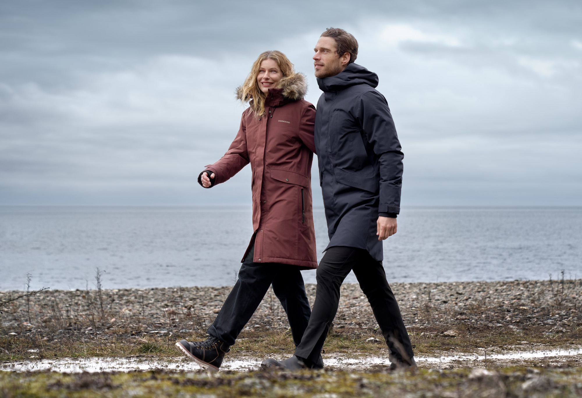 Didriksons Women's Erika Parka 3 ja Women's Renegade Evo Ice Musta 58