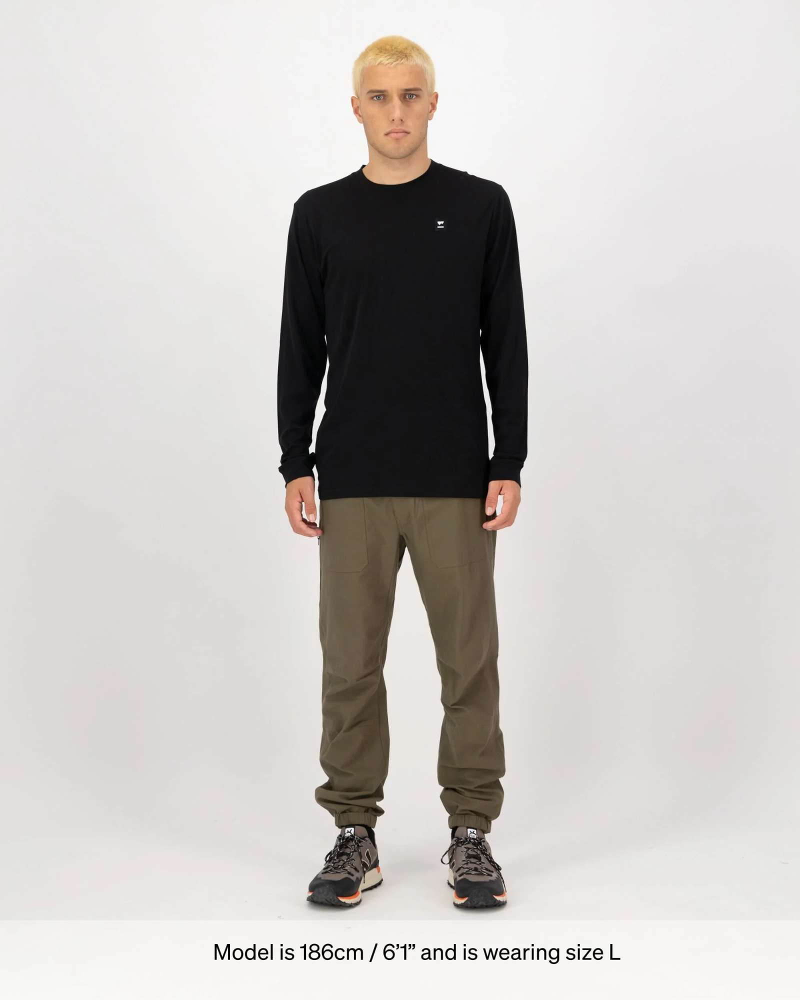 Mons Royale Icon LS Musta 02