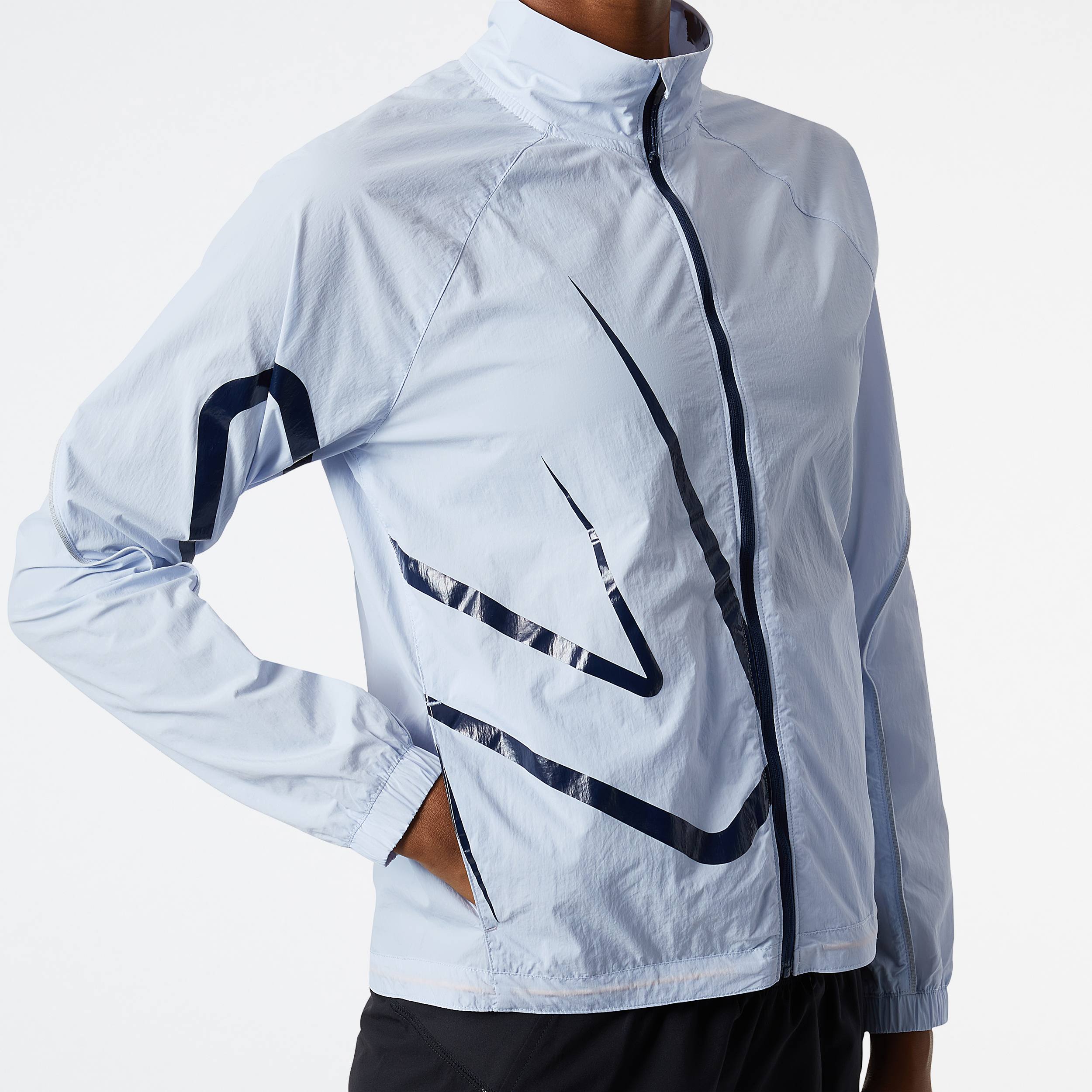 New Balance Women's Printed Impact Run Light Pack Jacket Light grey 05