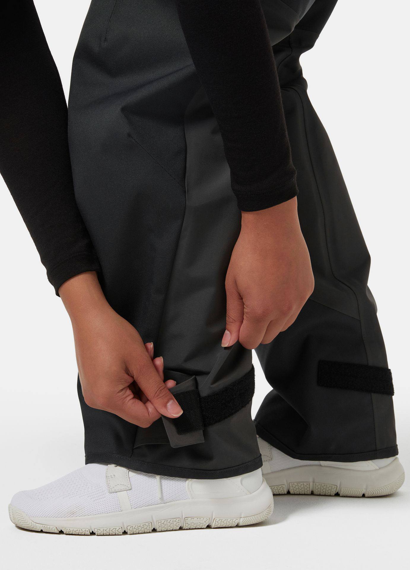 Helly Hansen Women's Skagen Pro Bib Ebony 06