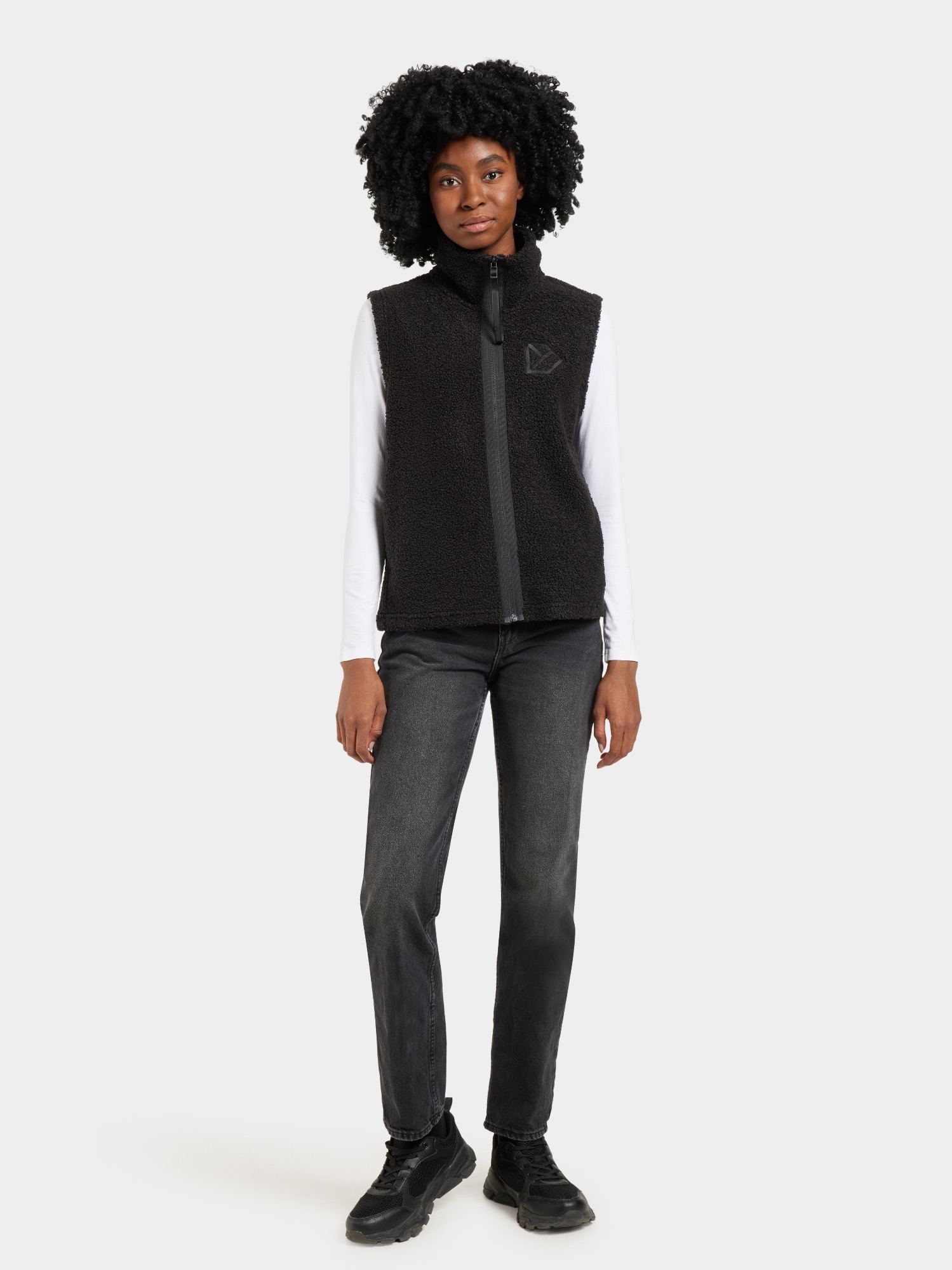 Didriksons Women's Kiana Vest Musta 03
