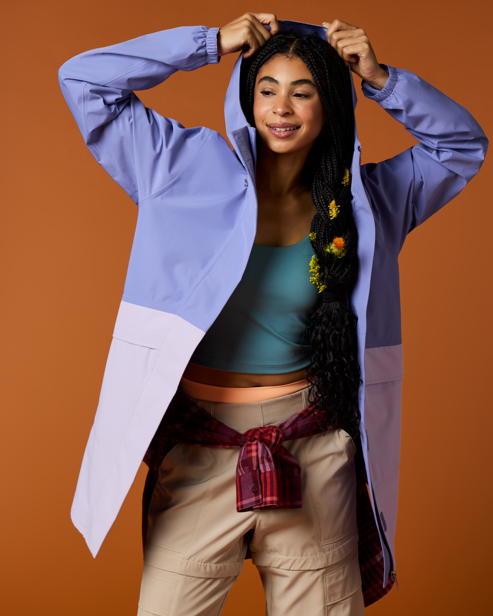 Cotopaxi Women's Rayu Rain Parka Aster and moonbeam 06