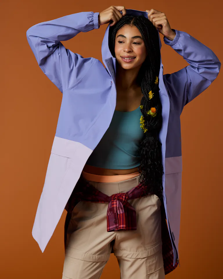 Cotopaxi Women's Rayu Rain Parka Aster and moonbeam 06