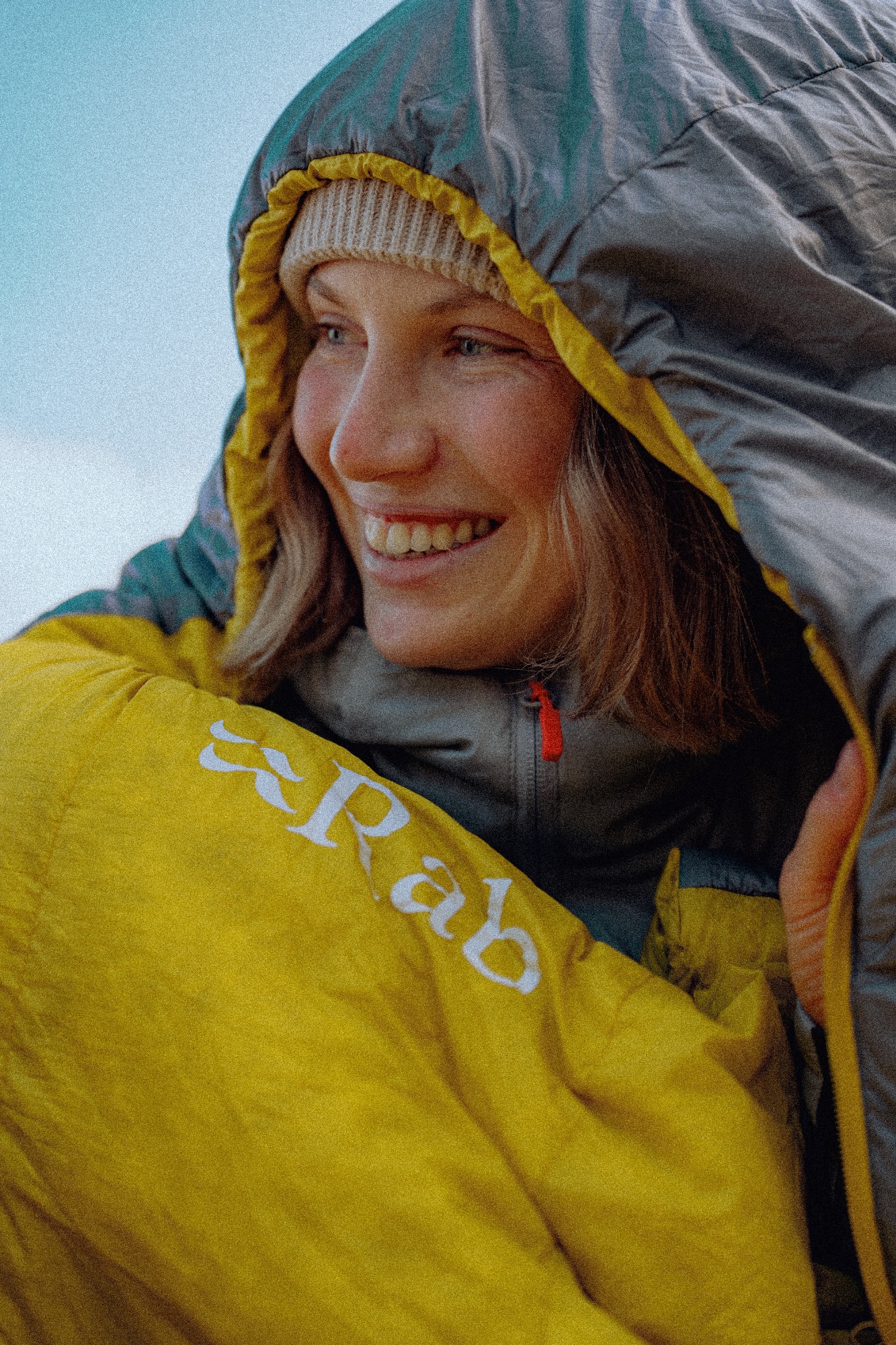 Rab Women's Neutrino -6 Zinc/Dark Pollen 05