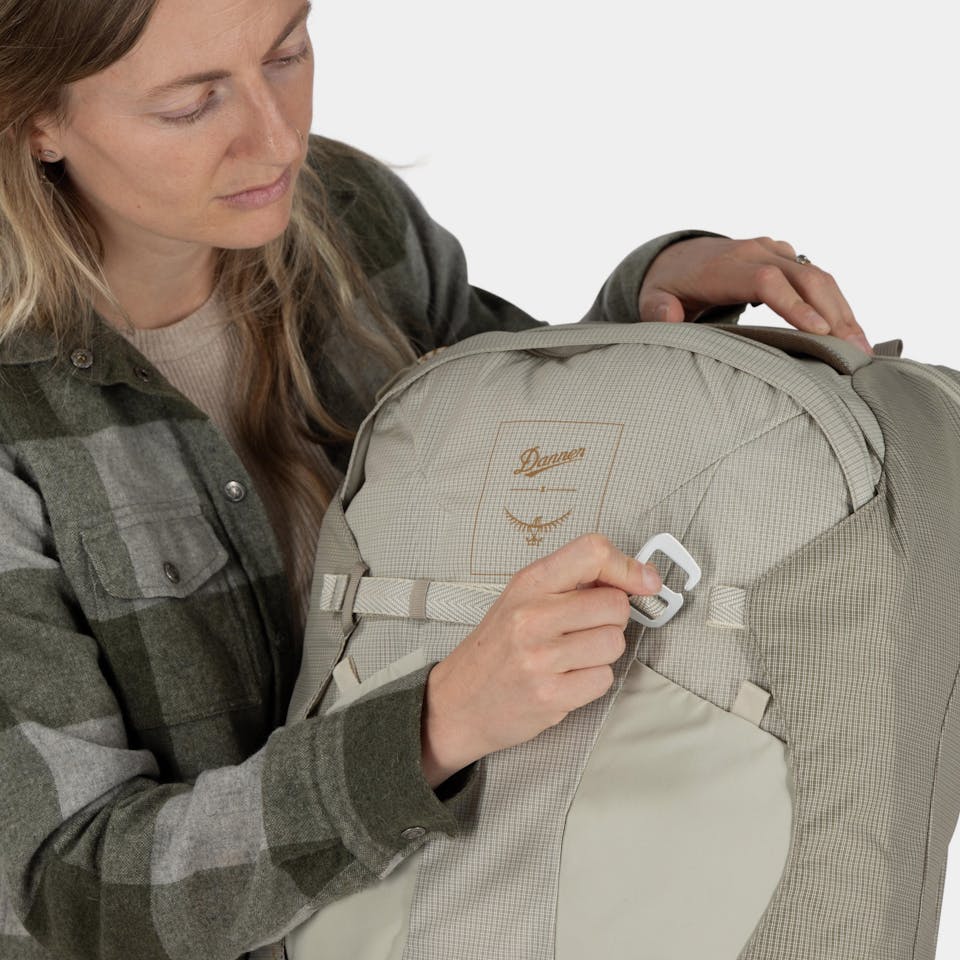 Osprey Fairview 40 Black 21