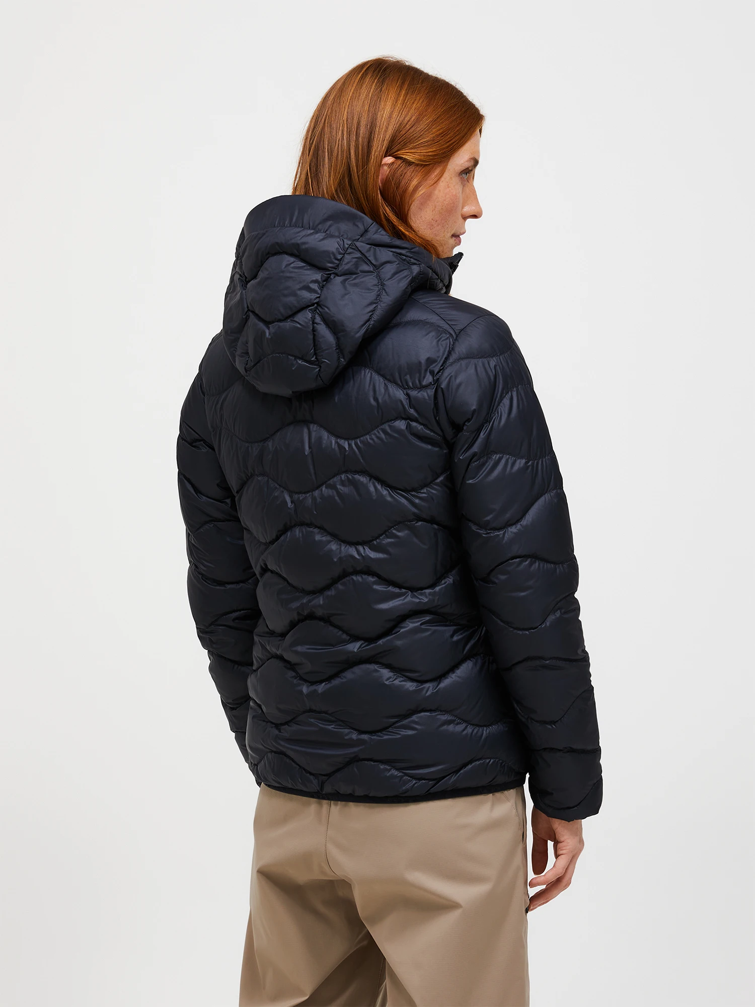 Peak Performance Women's Helium Down Hood Jacket Black 05