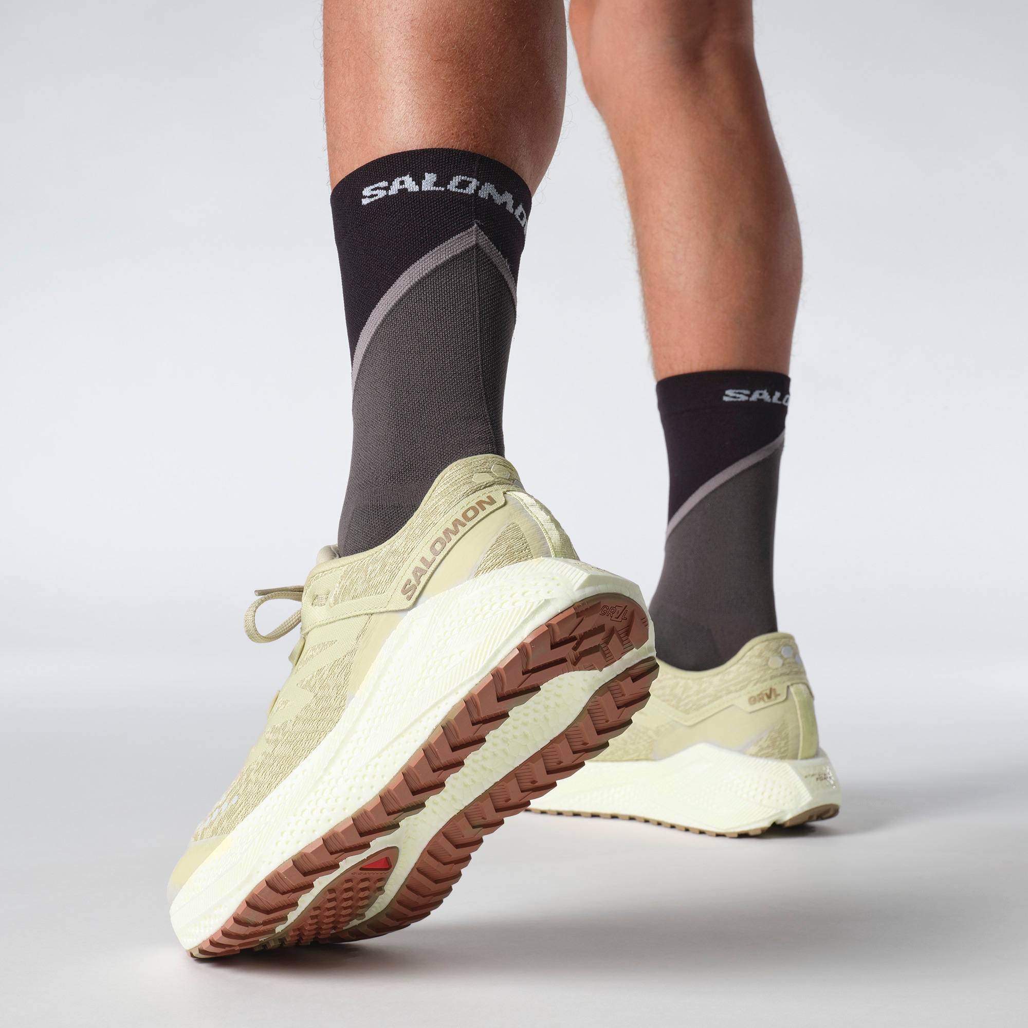 Salomon Adv Skin 5 Set, Aero Glide 3 GRVL ja Suunto Run All Black With Silicone Strap Goji 13