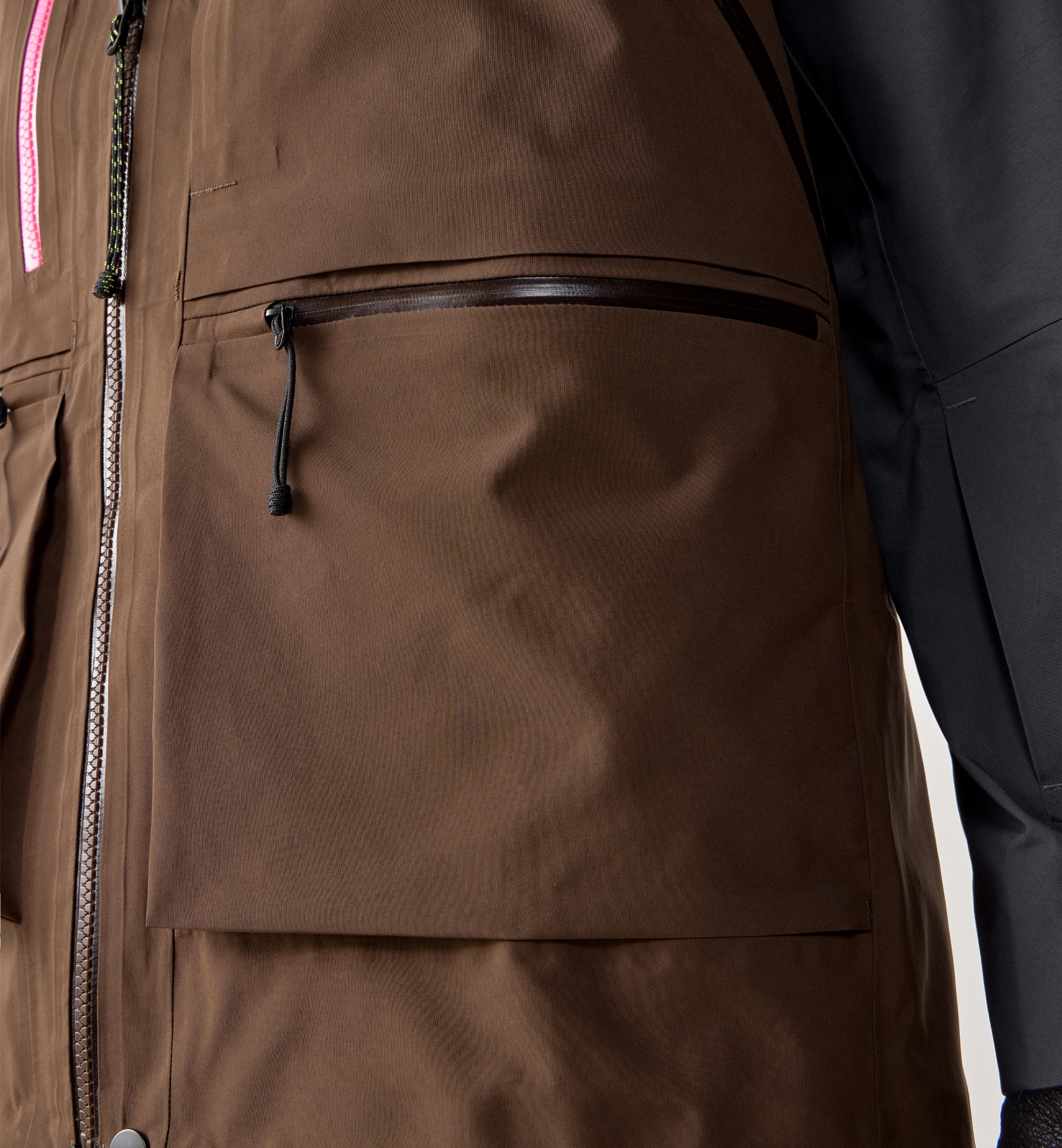 Haglöfs Women's Vassi GTX Pro II Jacket Lantana Pink / Oak Brown 06