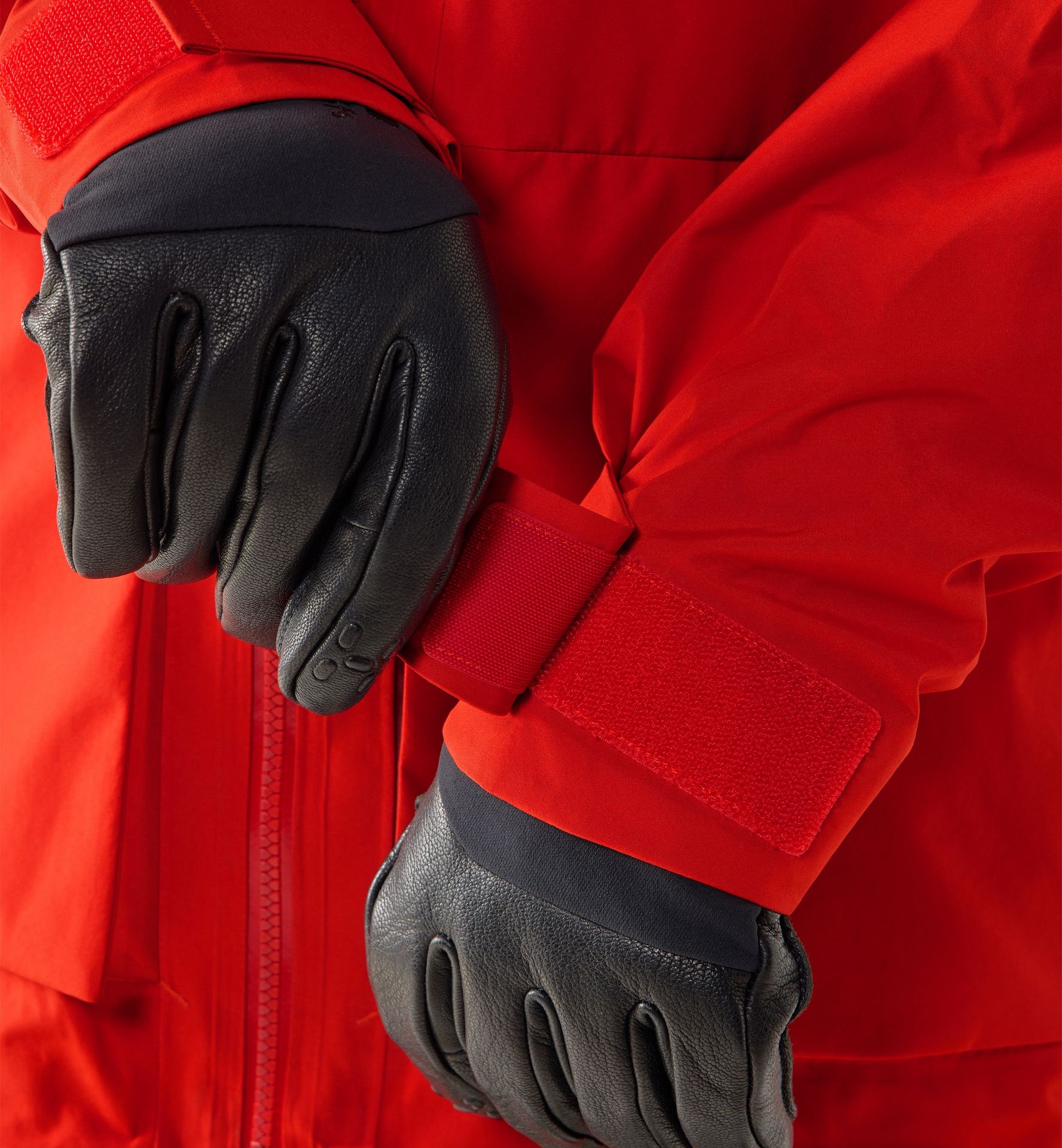 Haglöfs Men's Vassi GTX II Jacket Tech Red / Carmine Red 11