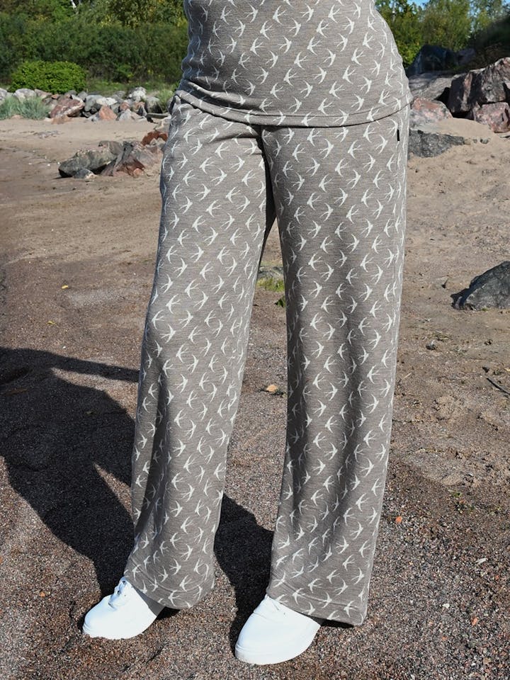 Svala Women's Merino Pääsky Culottes Beige/Valkoinen 02