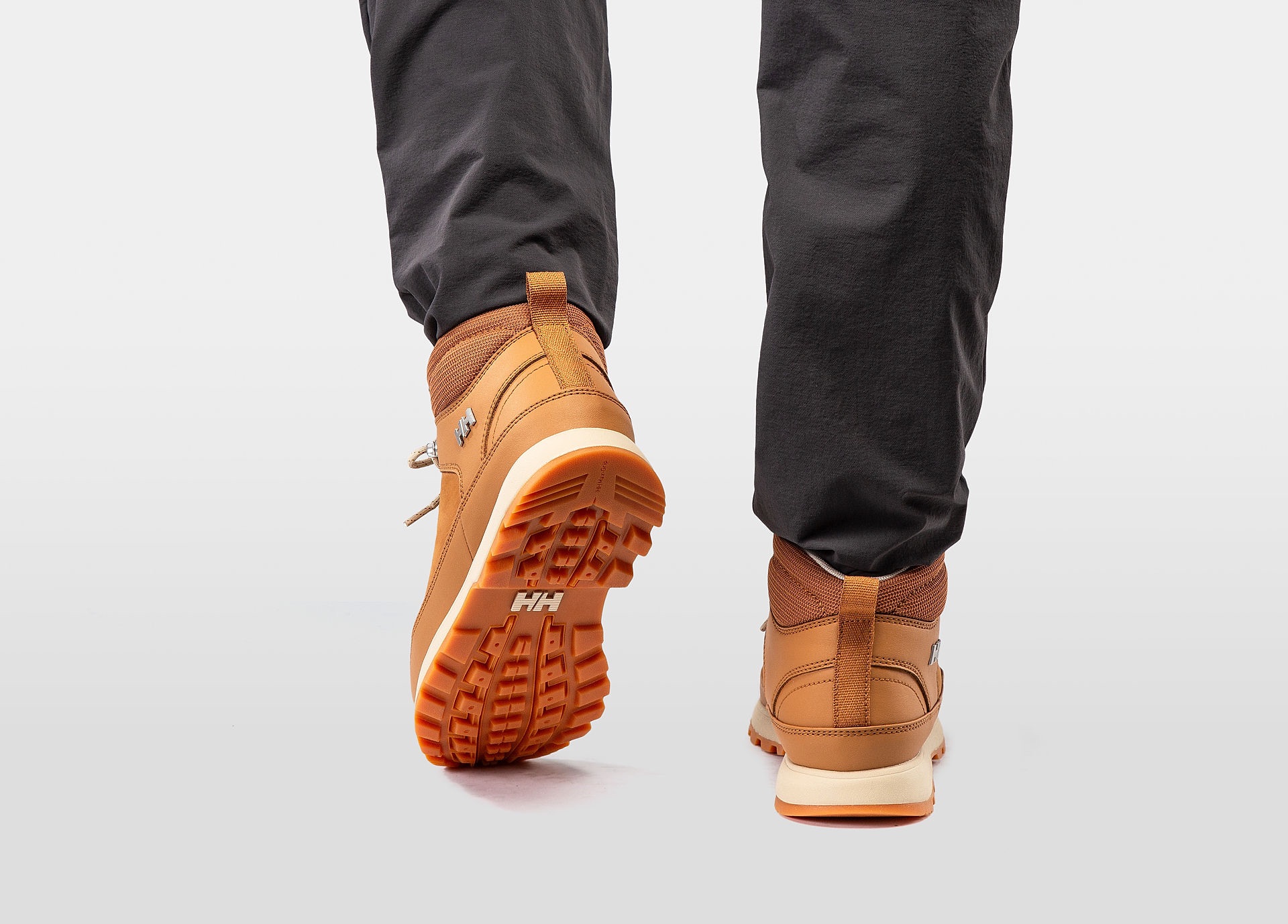 Helly Hansen Women's Calgary 2 - Naisten talvikengät Honey Wheat 03