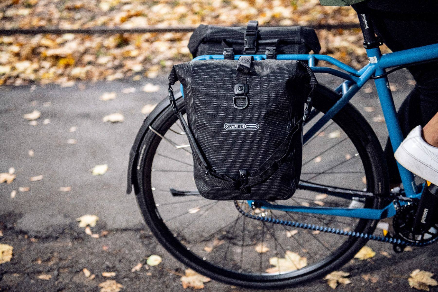 Ortlieb Sport-Roller Hi-Vis, one piece Black 02