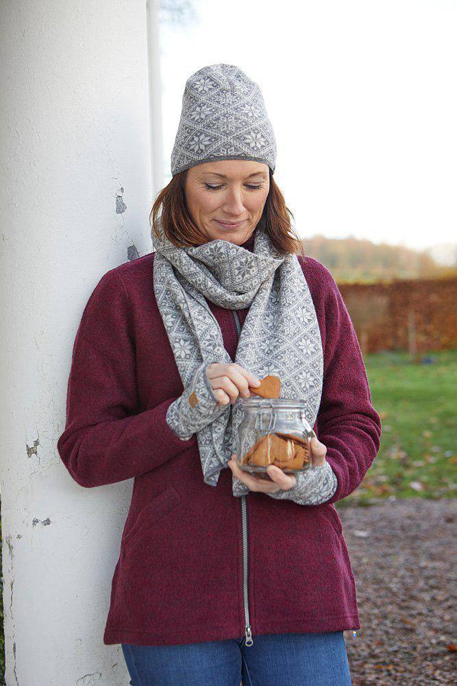 Ivanhoe Freya Scarf Graphite 02